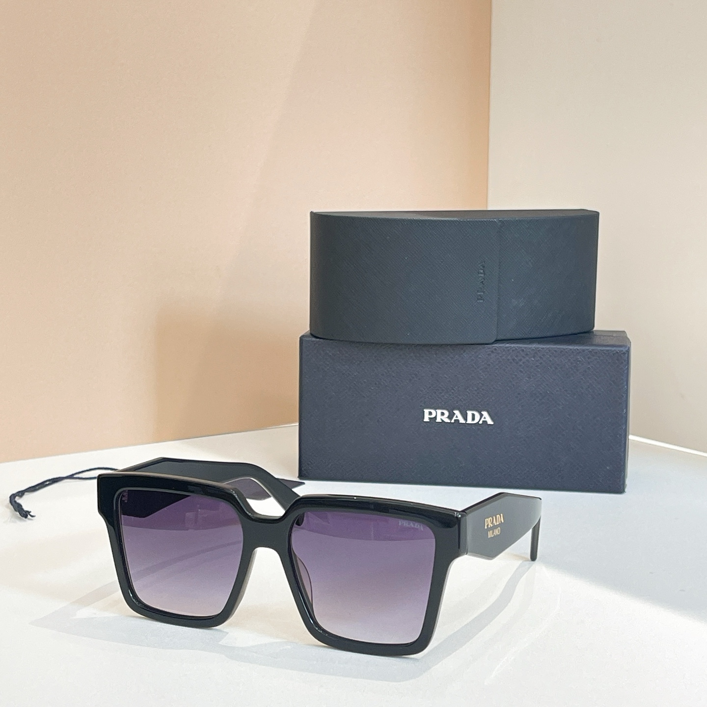 PRADA✨✨✨MODEL：SPR 24Z✨✨✨SIZE：56口18-145✨✨✨