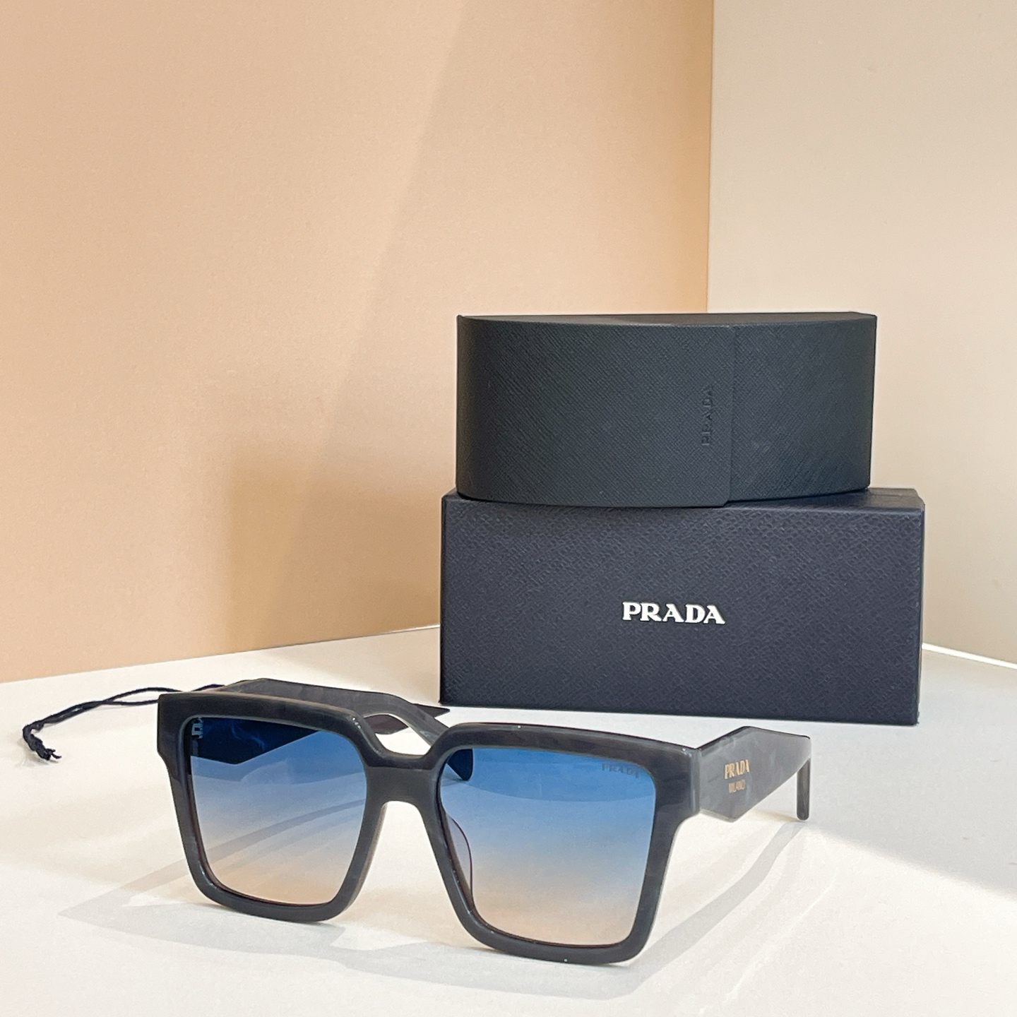 PRADA✨✨✨MODEL：SPR 24Z✨✨✨SIZE：56口18-145✨✨✨