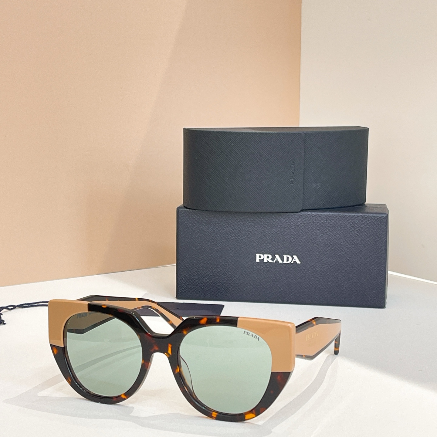 PRADA✨✨✨MODEL：PR 14WS✨✨✨SIZE：52口21-145✨✨✨