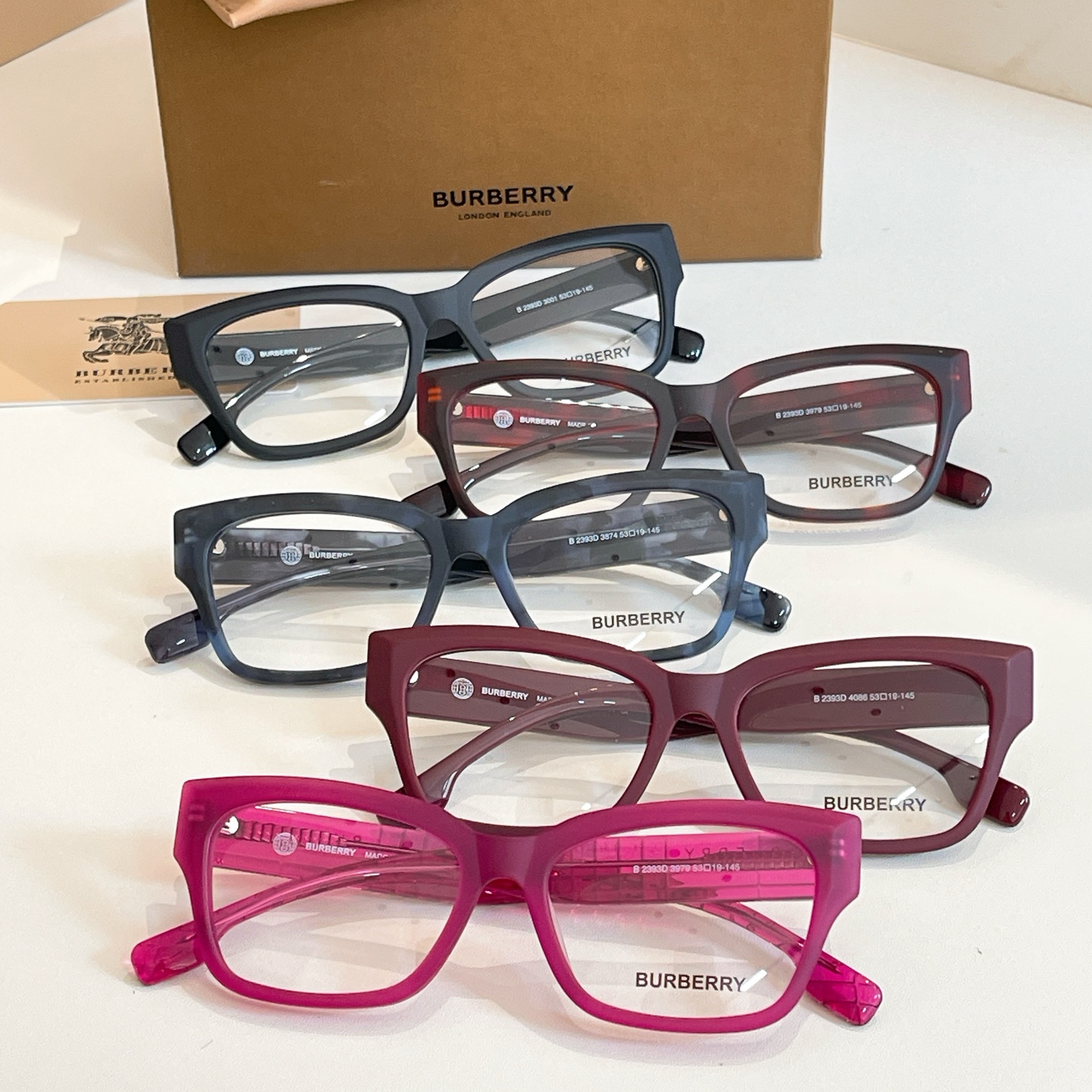 BURBERR*⭐️⭐️⭐️MODEL：B 2393D⭐️⭐️⭐️SIZE：53口19-145⭐️⭐️⭐