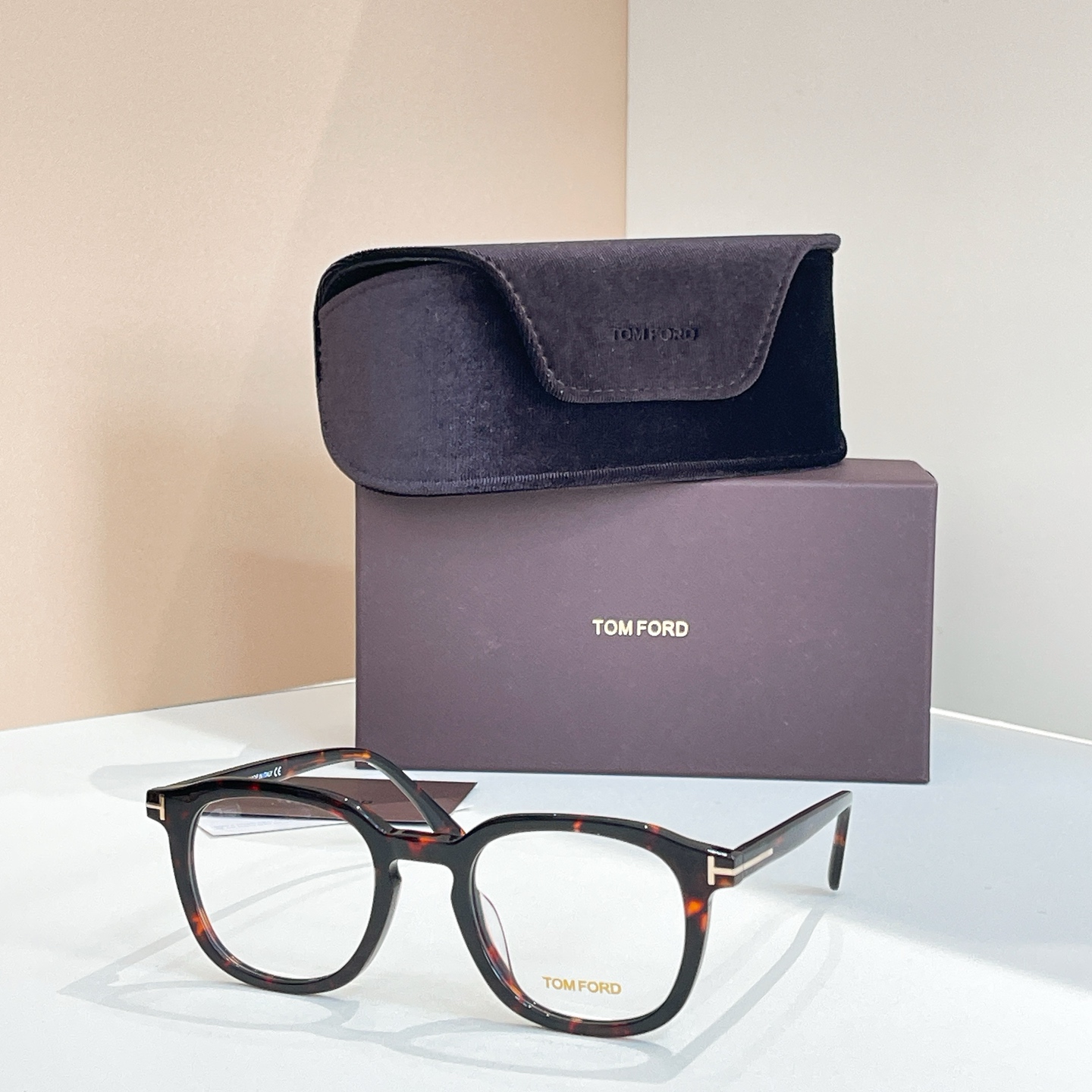 TOM FOR*✨✨✨MODEL：TF0975✨✨✨SIZE：52口23-145✨✨✨