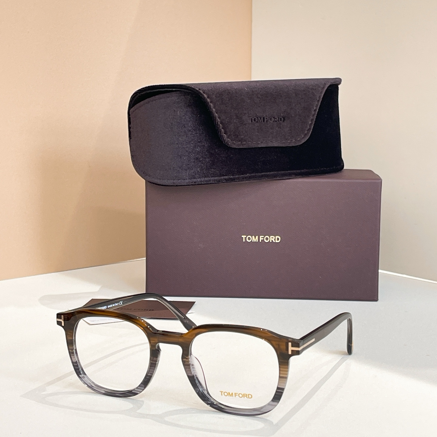 TOM FOR*✨✨✨MODEL：TF0975✨✨✨SIZE：52口23-145✨✨✨