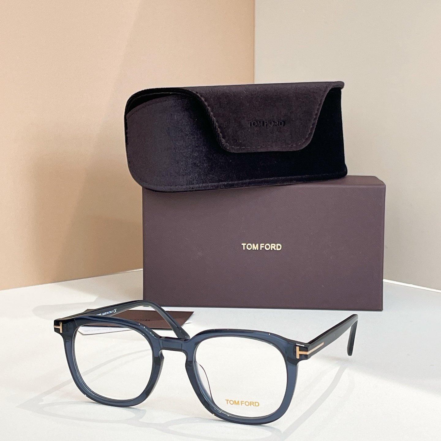 TOM FOR*✨✨✨MODEL：TF0975✨✨✨SIZE：52口23-145✨✨✨