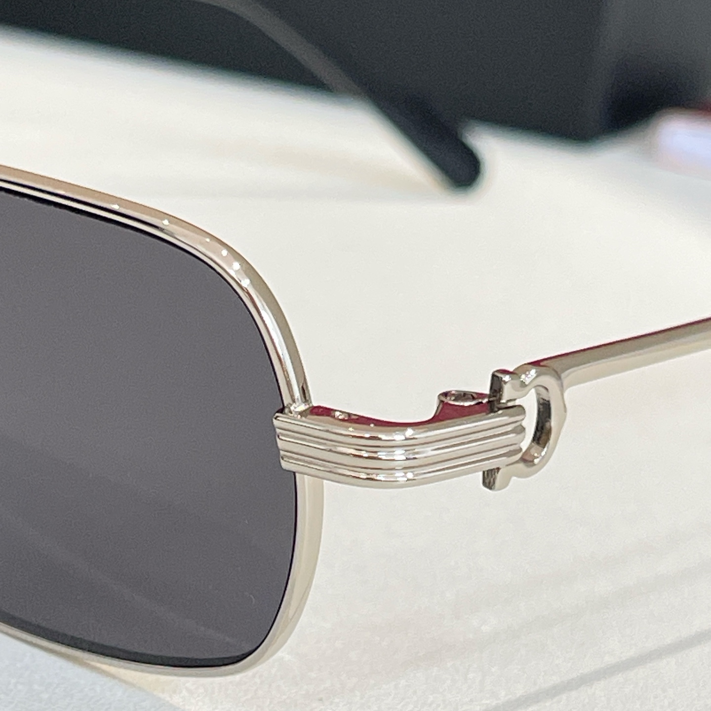 Cartie*✨✨✨MODEL：CT0556O✨✨✨SIZE:55口20-145✨✨✨钛~~