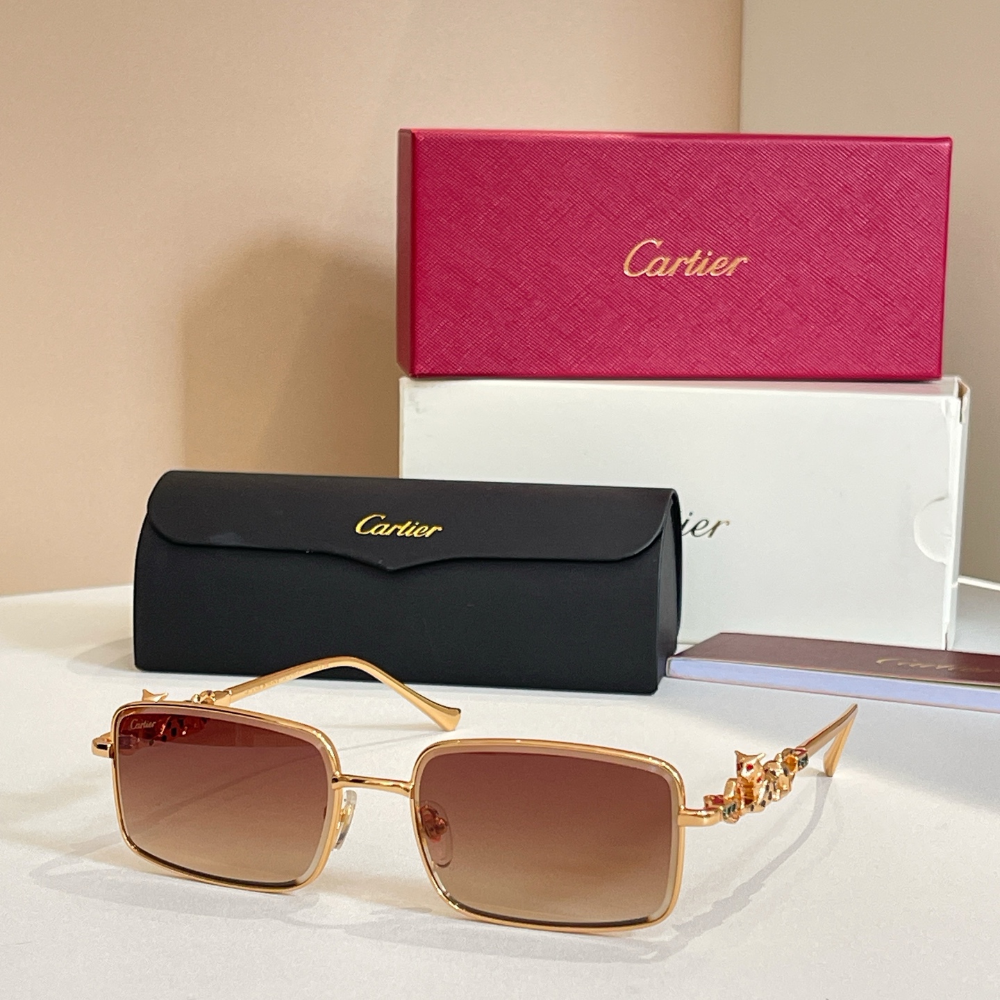Cartie*✨✨✨MODEL：CT01324O✨✨✨SIZE:145✨✨✨太阳镜，变色片