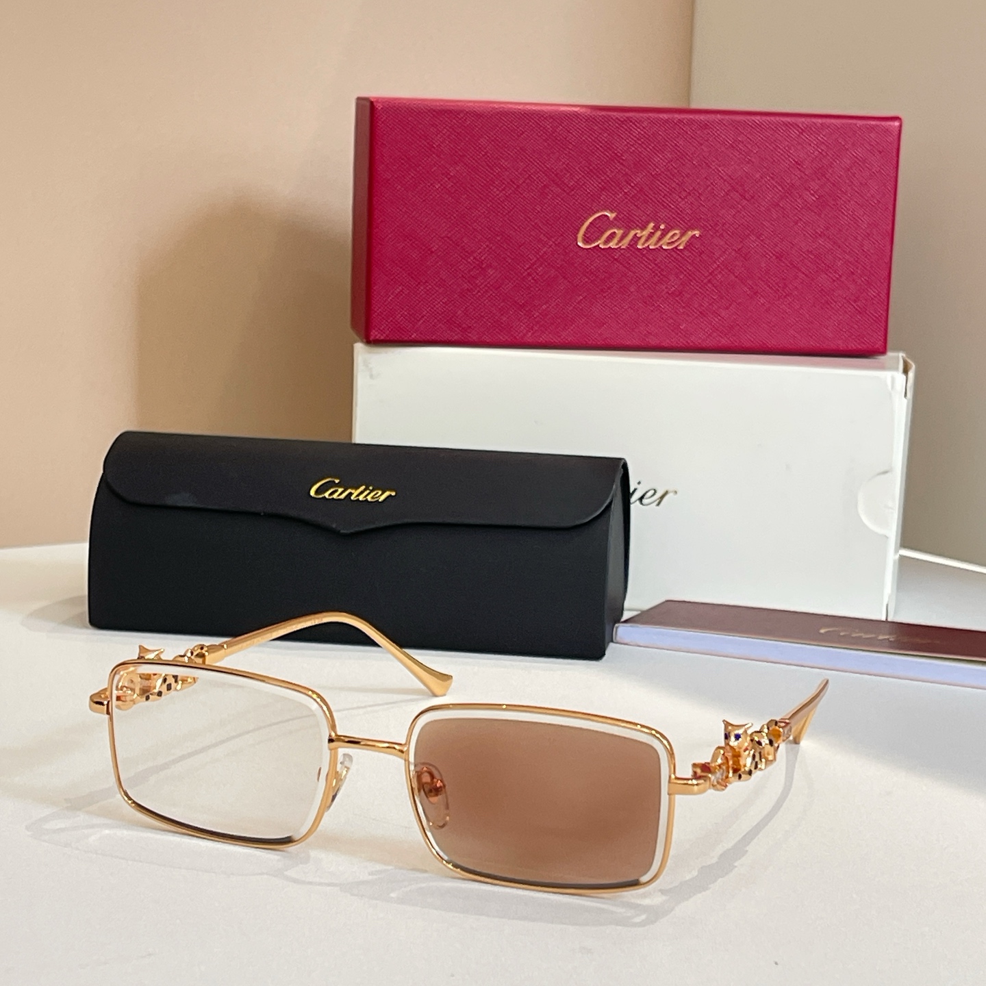 Cartie*✨✨✨MODEL：CT01324O✨✨✨SIZE:145✨✨✨太阳镜，变色片