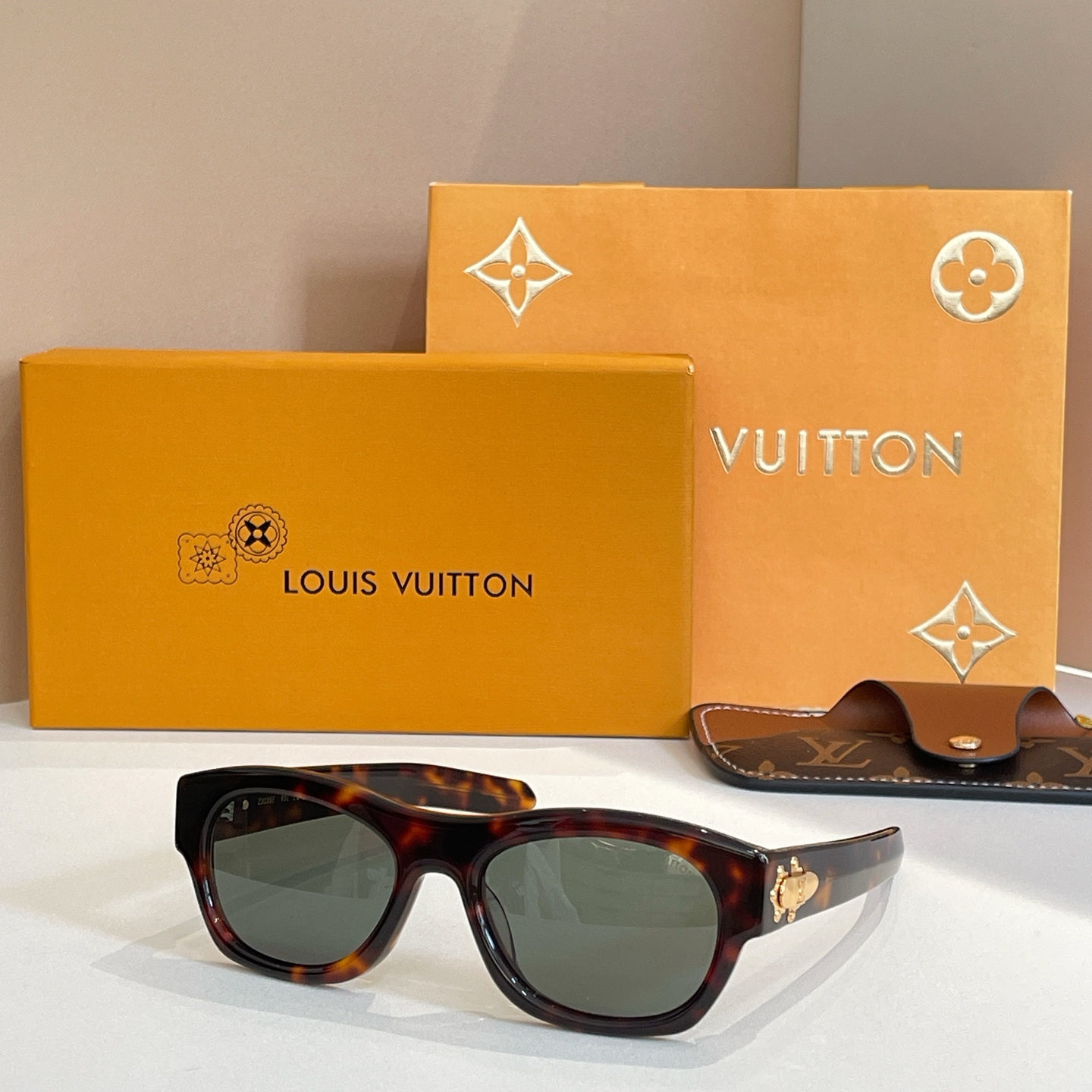 LOUIS VUITTO*🌟🌟🌟MODEL：Z3024U🌟🌟🌟SIZE：55口20-140🌟🌟🌟