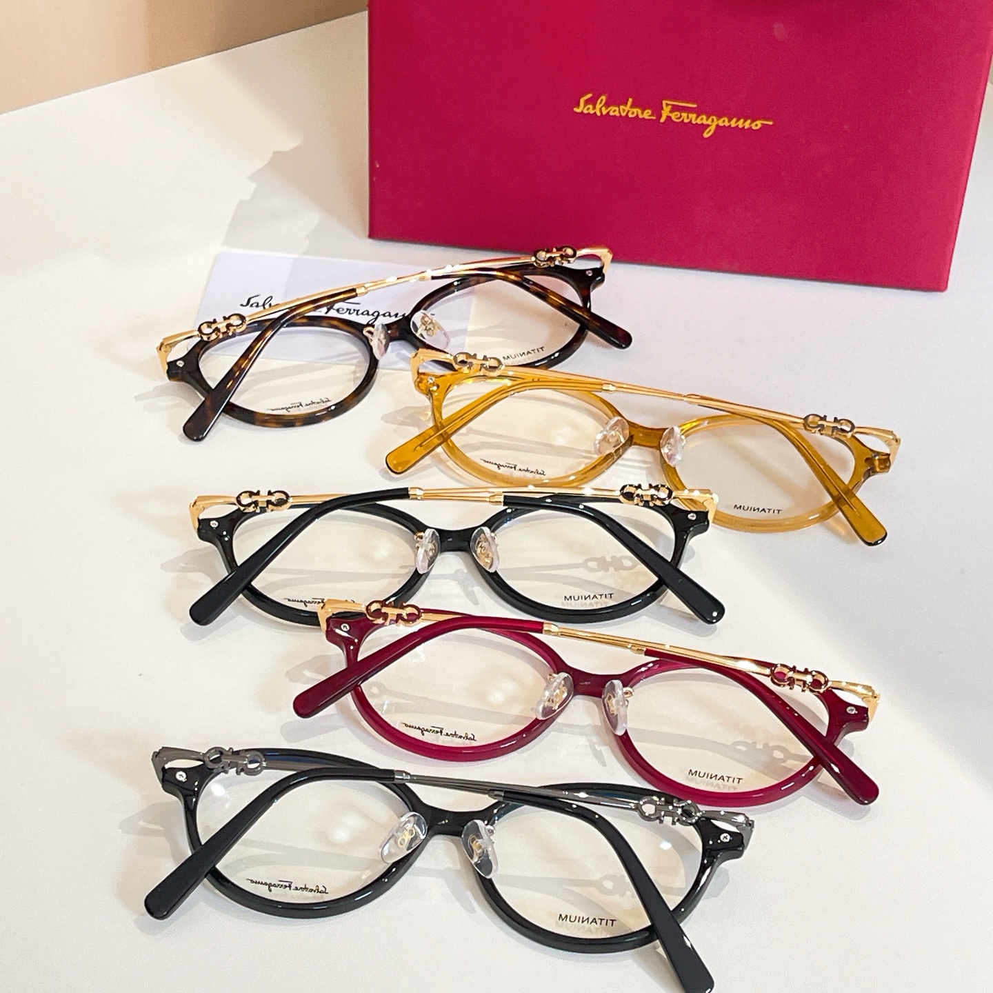 Salvatore ferragam* 菲*拉格慕 💚💚MODEL：SF2565A💚💚💚SIZE：53口