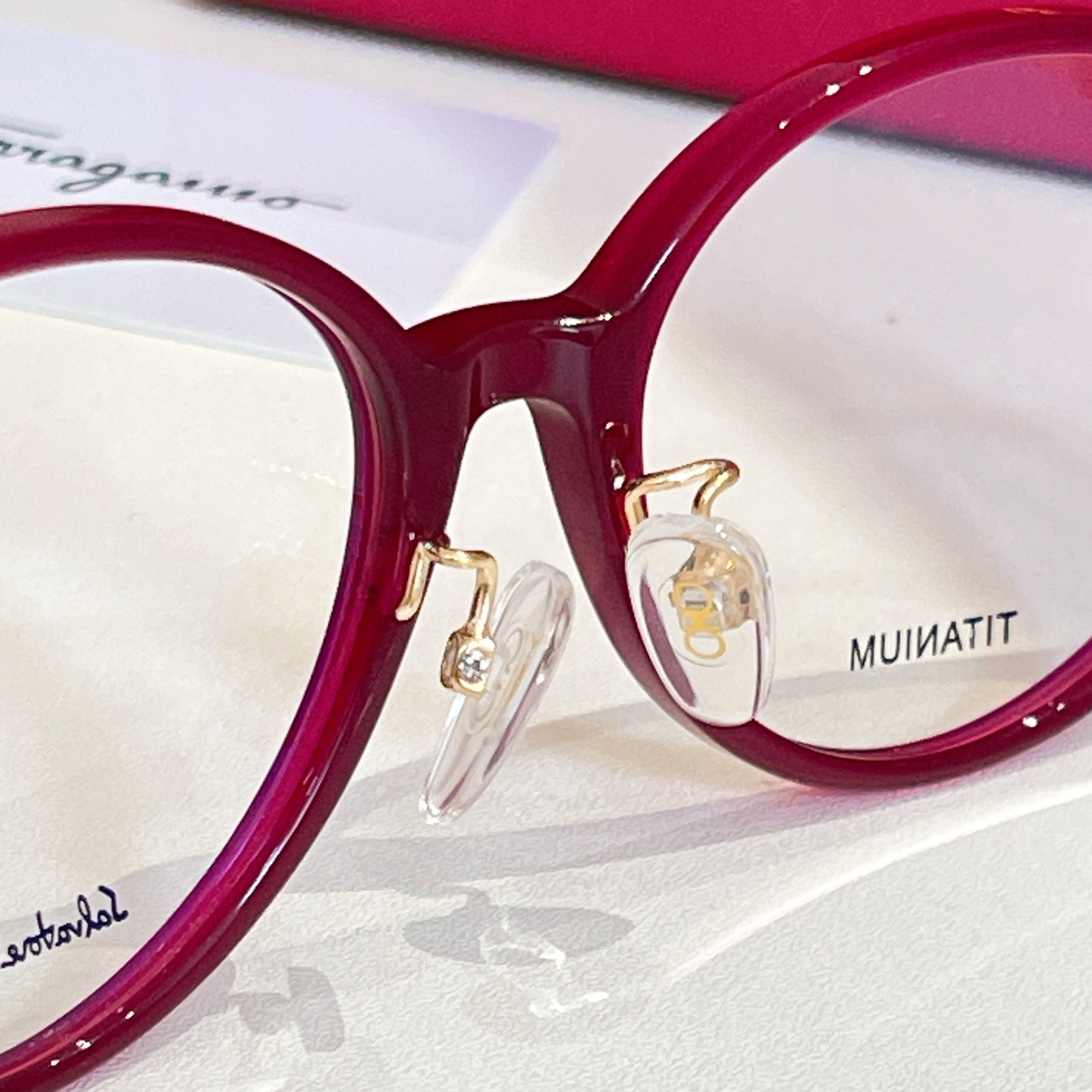 Salvatore ferragam* 菲*拉格慕 💚💚MODEL：SF2565A💚💚💚SIZE：53口