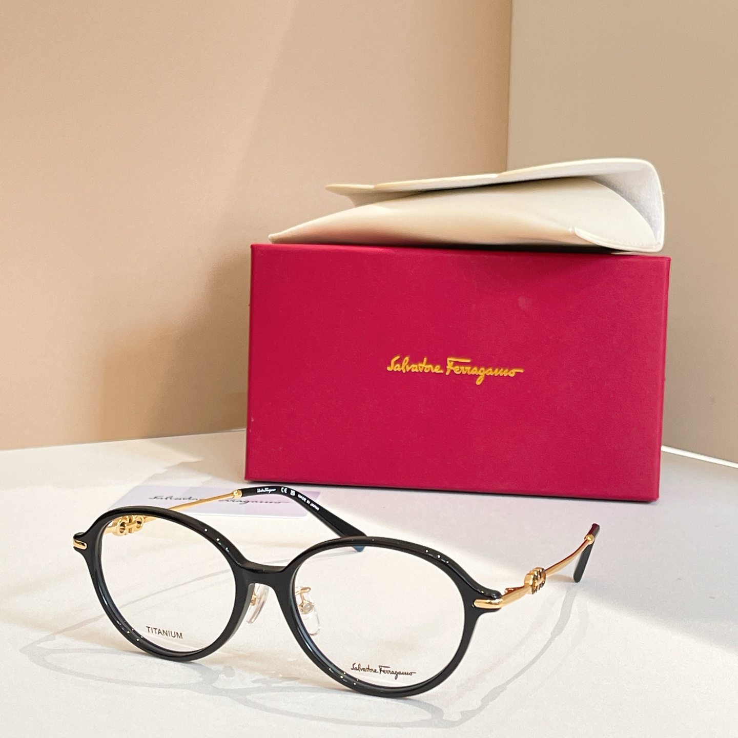 Salvatore ferragam* 菲*拉格慕 💚💚MODEL：SF2565A💚💚💚SIZE：53口