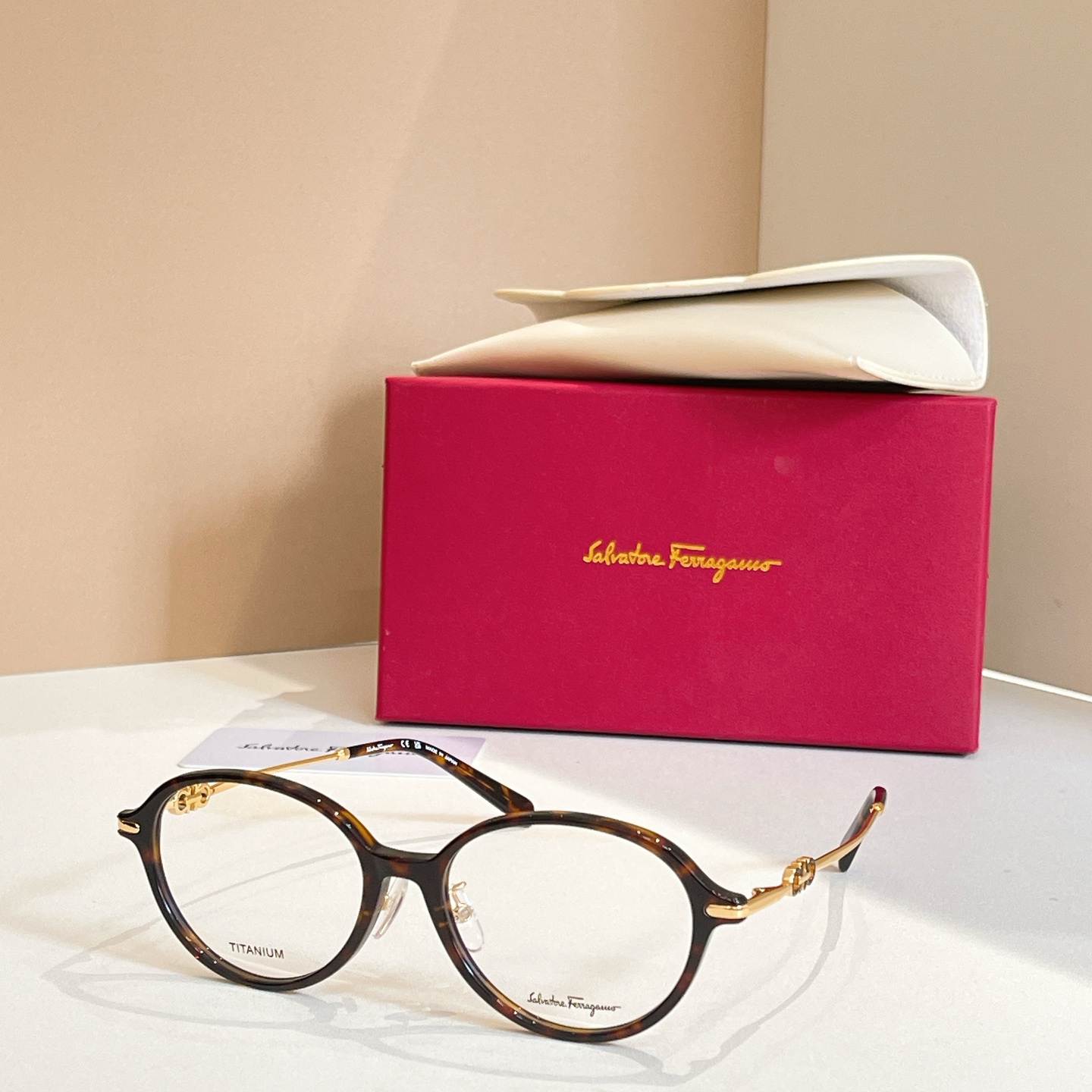 Salvatore ferragam* 菲*拉格慕 💚💚MODEL：SF2565A💚💚💚SIZE：53口