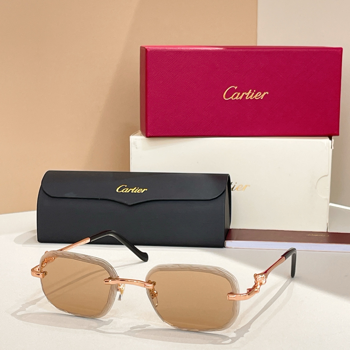Cartie*✨✨✨MODEL：CT08224J✨✨✨SIZE: 143✨✨✨太阳镜，变色片