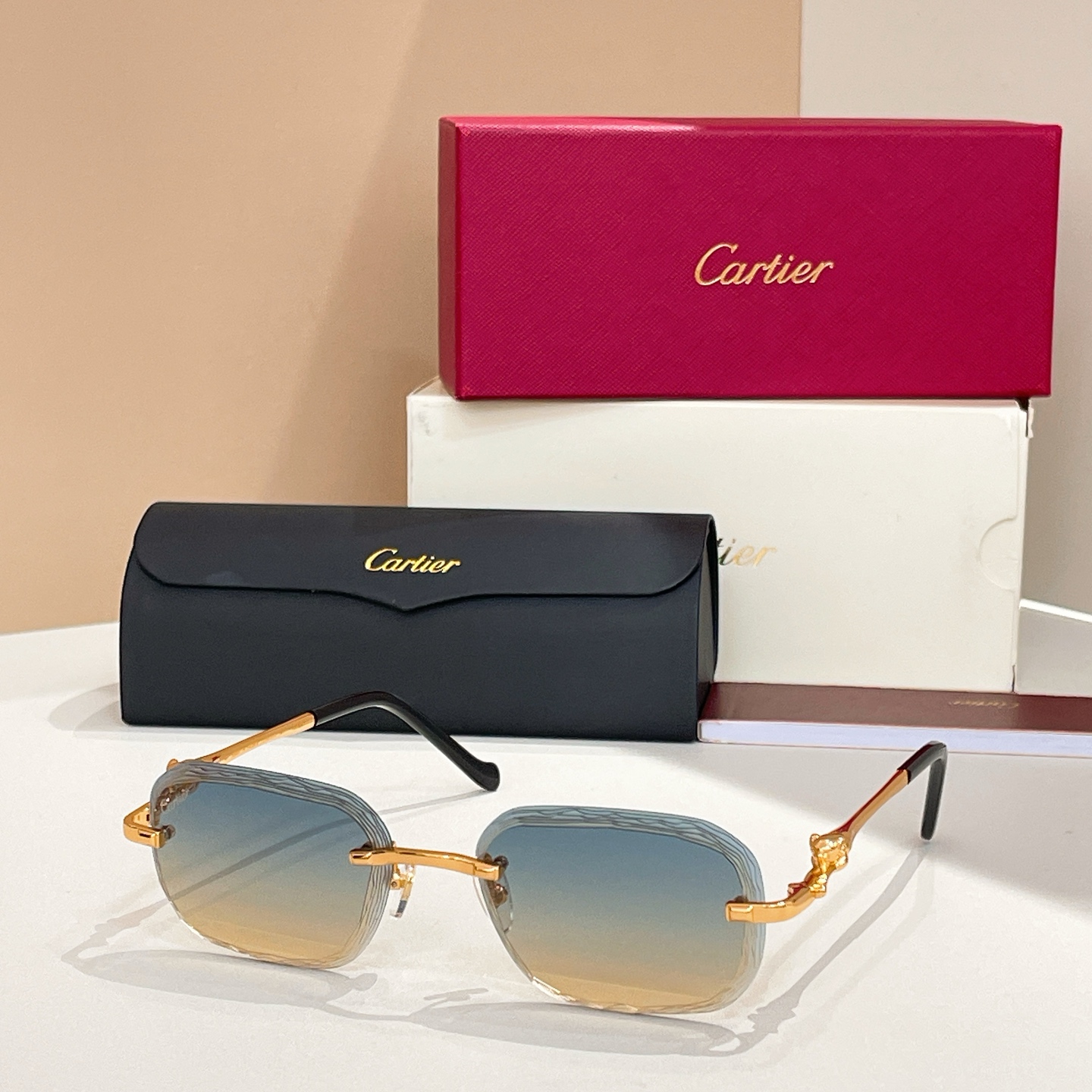Cartie*✨✨✨MODEL：CT08224J✨✨✨SIZE: 143✨✨✨太阳镜，变色片