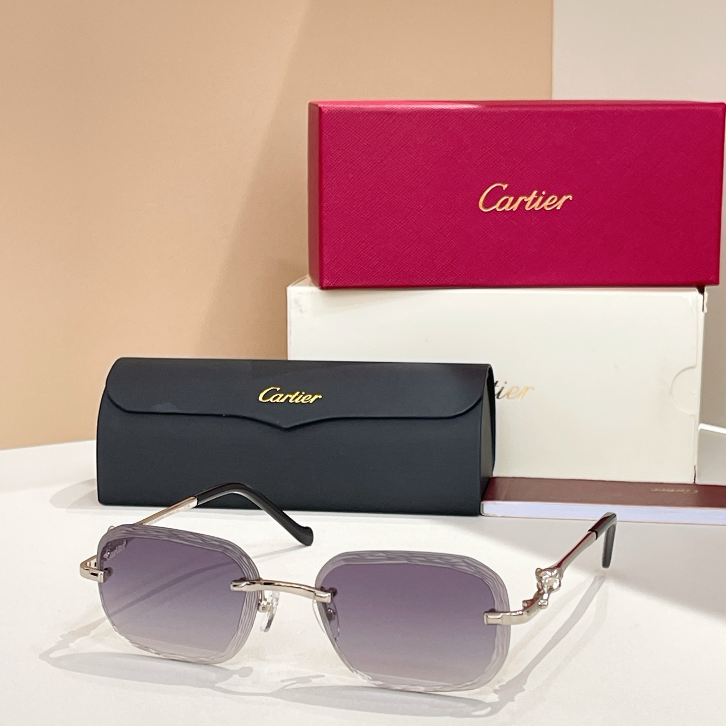 Cartie*✨✨✨MODEL：CT08224J✨✨✨SIZE: 143✨✨✨太阳镜，变色片