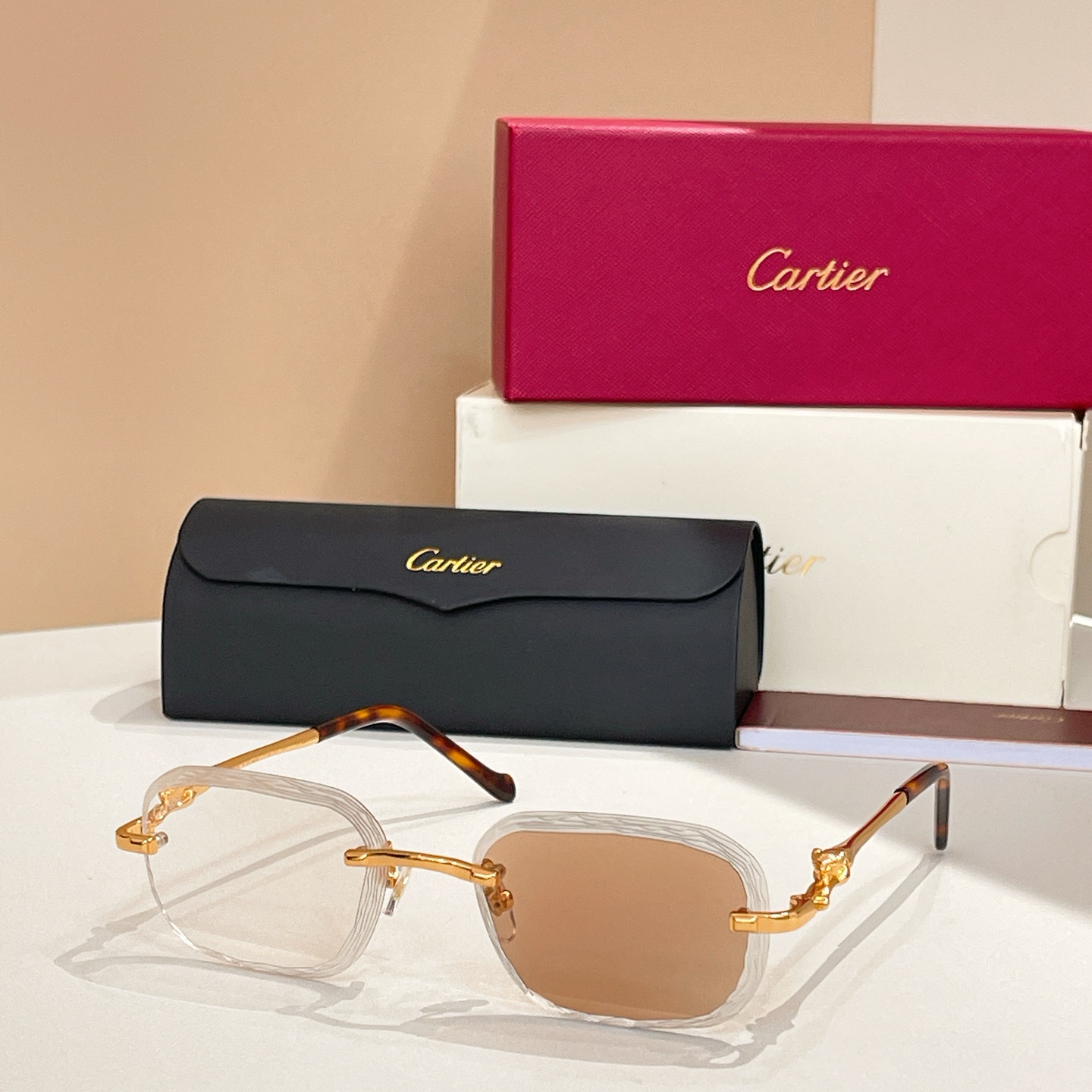 Cartie*✨✨✨MODEL：CT08224J✨✨✨SIZE: 143✨✨✨太阳镜，变色片