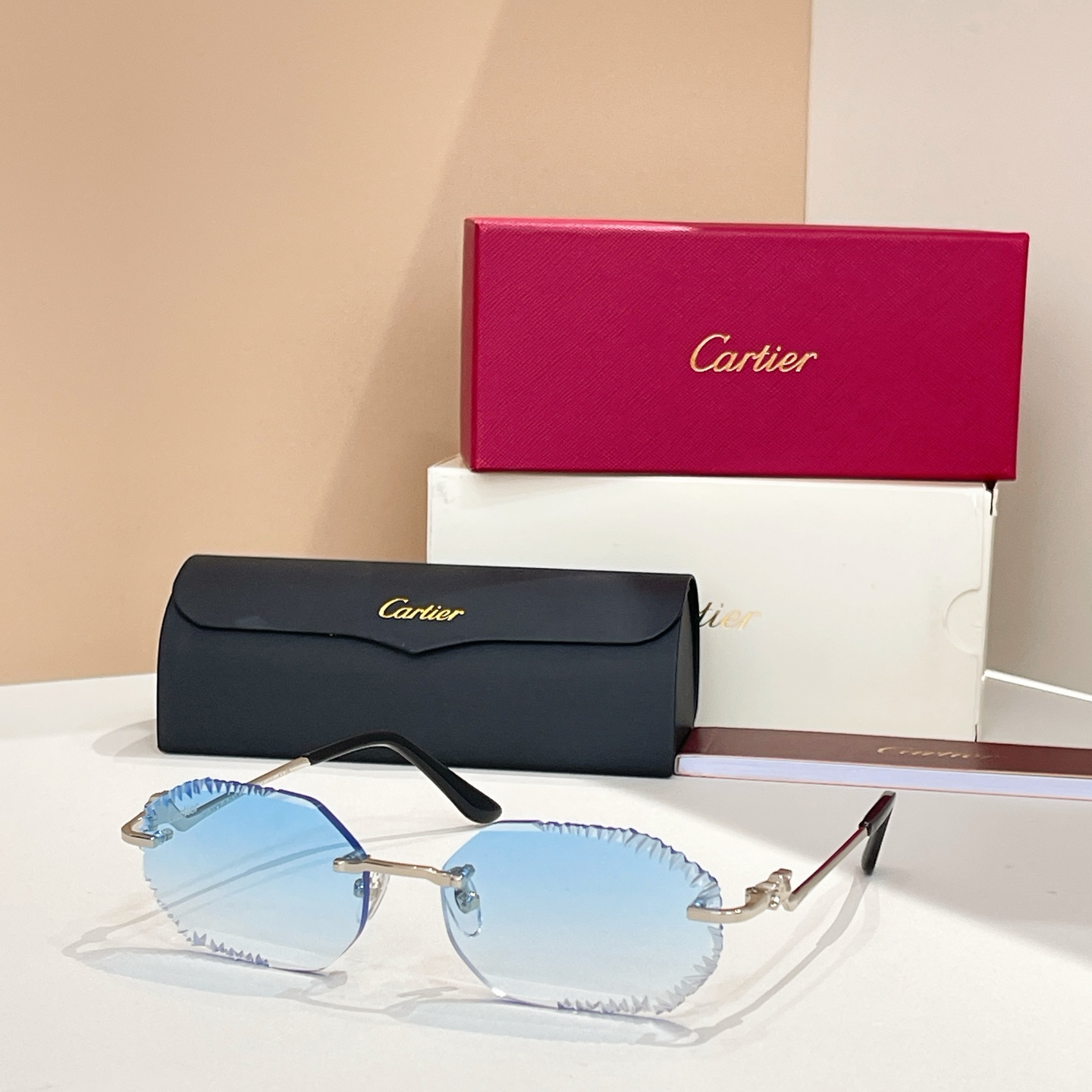 Cartie*✨✨✨MODEL：CT0711S✨✨✨SIZE: 143✨✨✨太阳镜，变色片