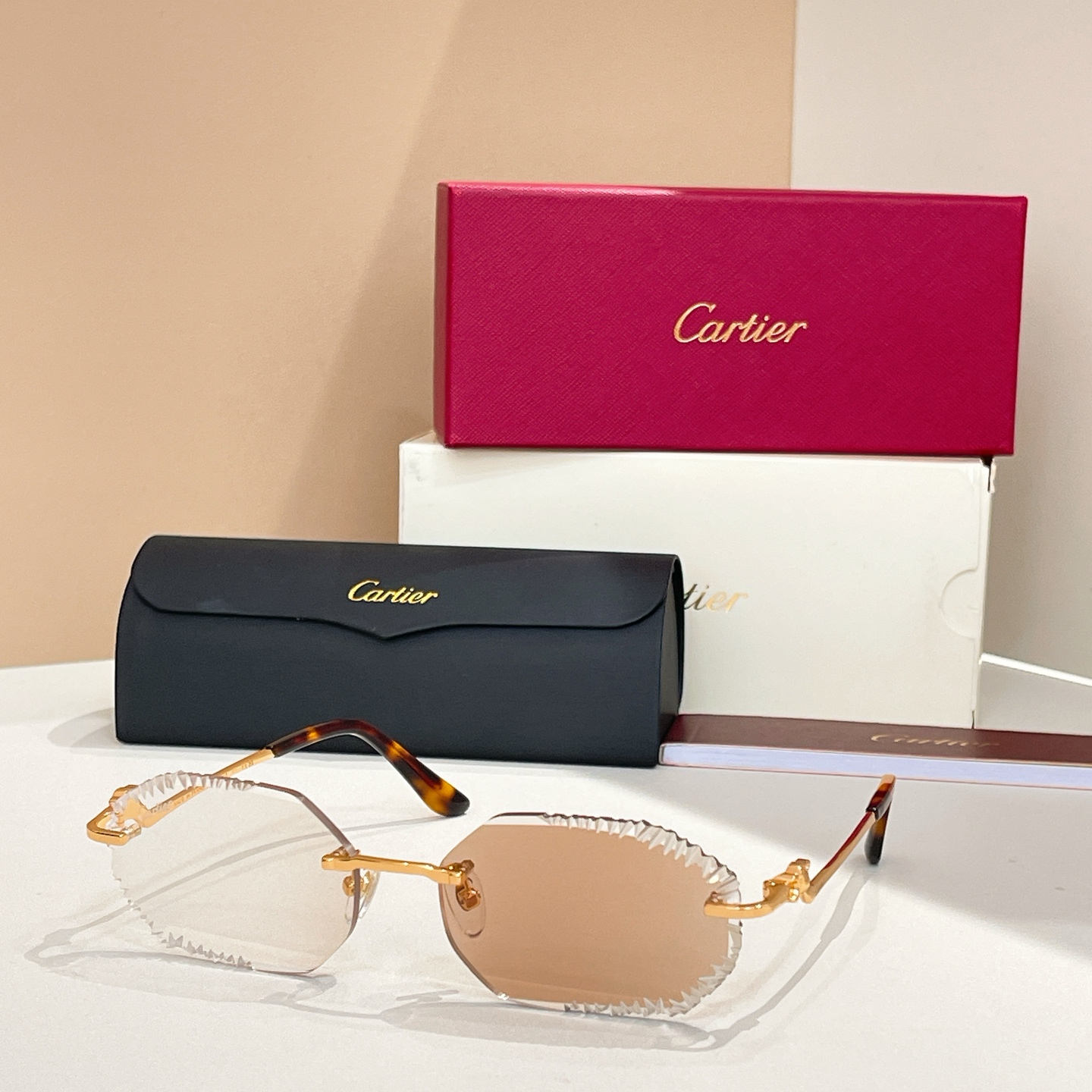 Cartie*✨✨✨MODEL：CT0711S✨✨✨SIZE: 143✨✨✨太阳镜，变色片