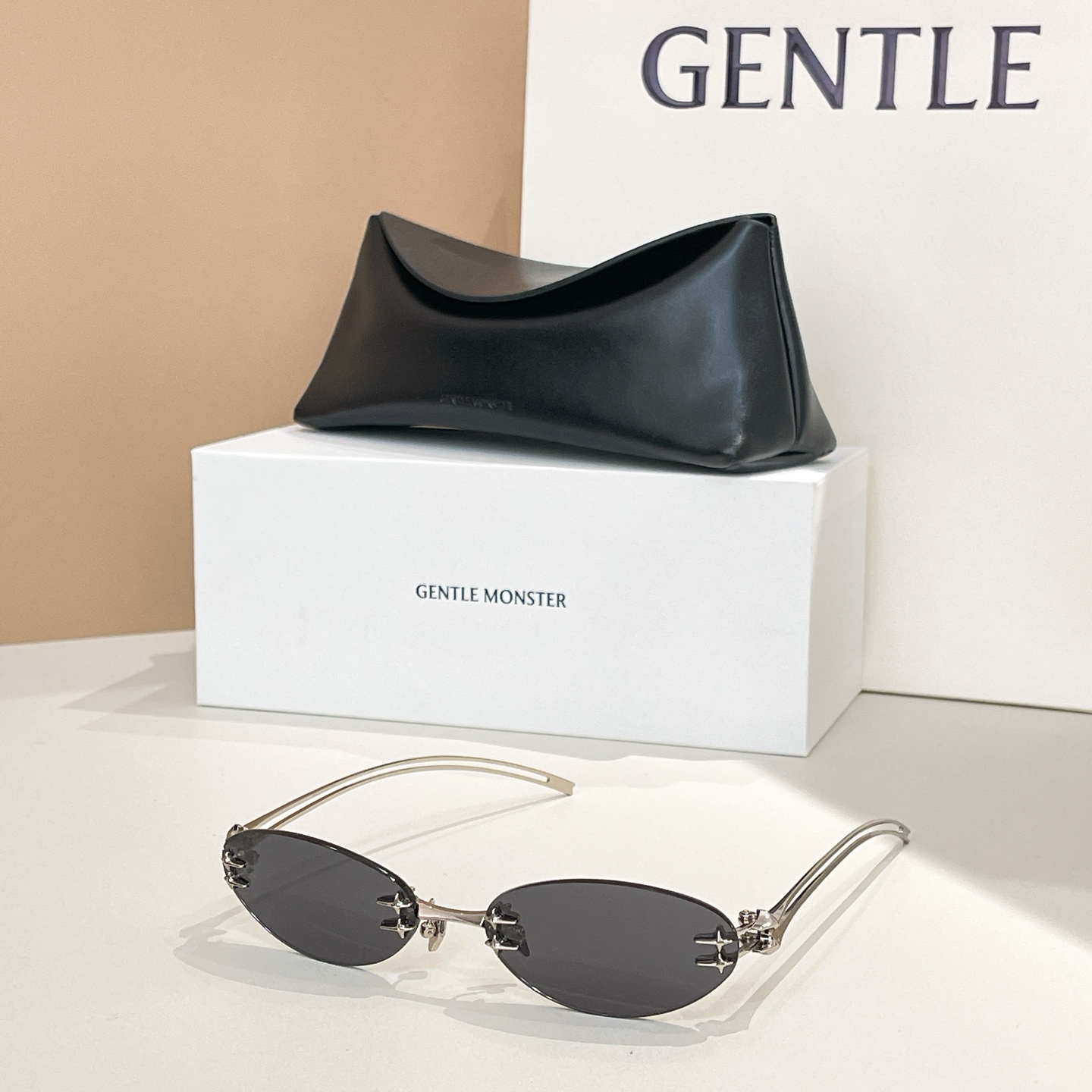 GENTLE MONSTE*🐼🐼🐼MODEL：NODE🐼🐼🐼SIZE：59口17-135🐼🐼🐼