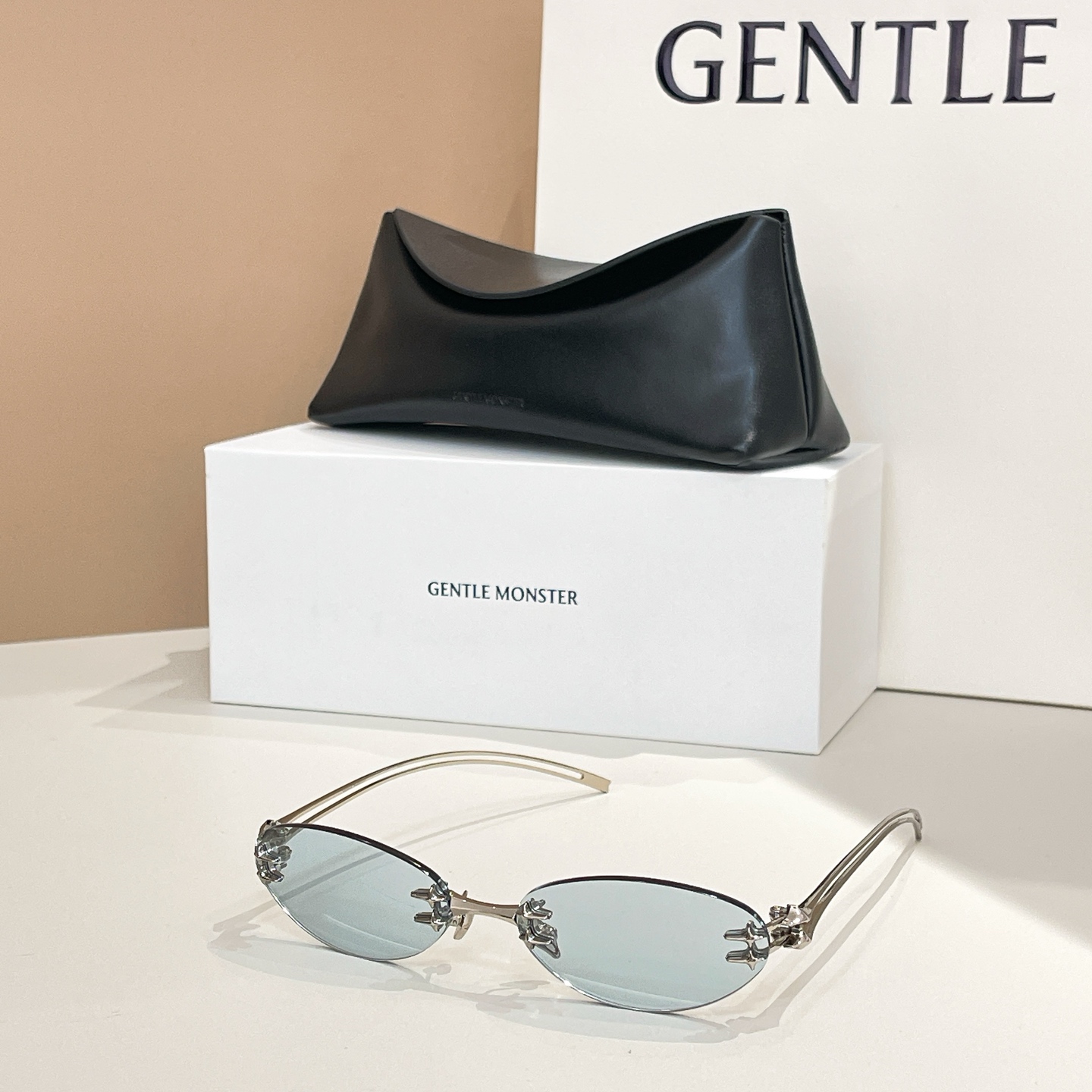 GENTLE MONSTE*🐼🐼🐼MODEL：NODE🐼🐼🐼SIZE：59口17-135🐼🐼🐼