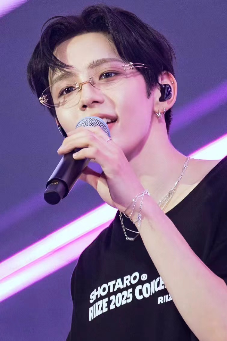 GENTLE MONSTE*🐼🐼🐼MODEL：NODE🐼🐼🐼SIZE：59口17-135🐼🐼🐼