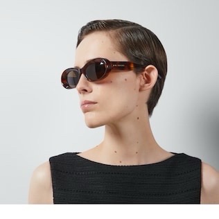 GUCC*🐝🐝🐝MODEL：GG1527S🐝🐝🐝SIZE：54口17-145🐝🐝🐝