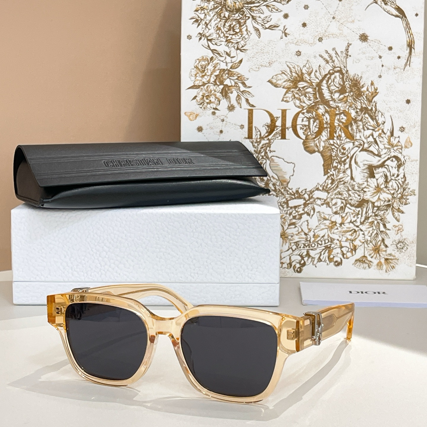 DIO* MODEL：Dior Oblique S1F