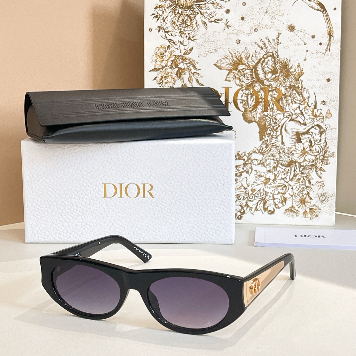 DIO*🌟🌟🌟MODEL：Dior Glow B2F🌟🌟🌟SIZE：56口18-140🌟🌟🌟