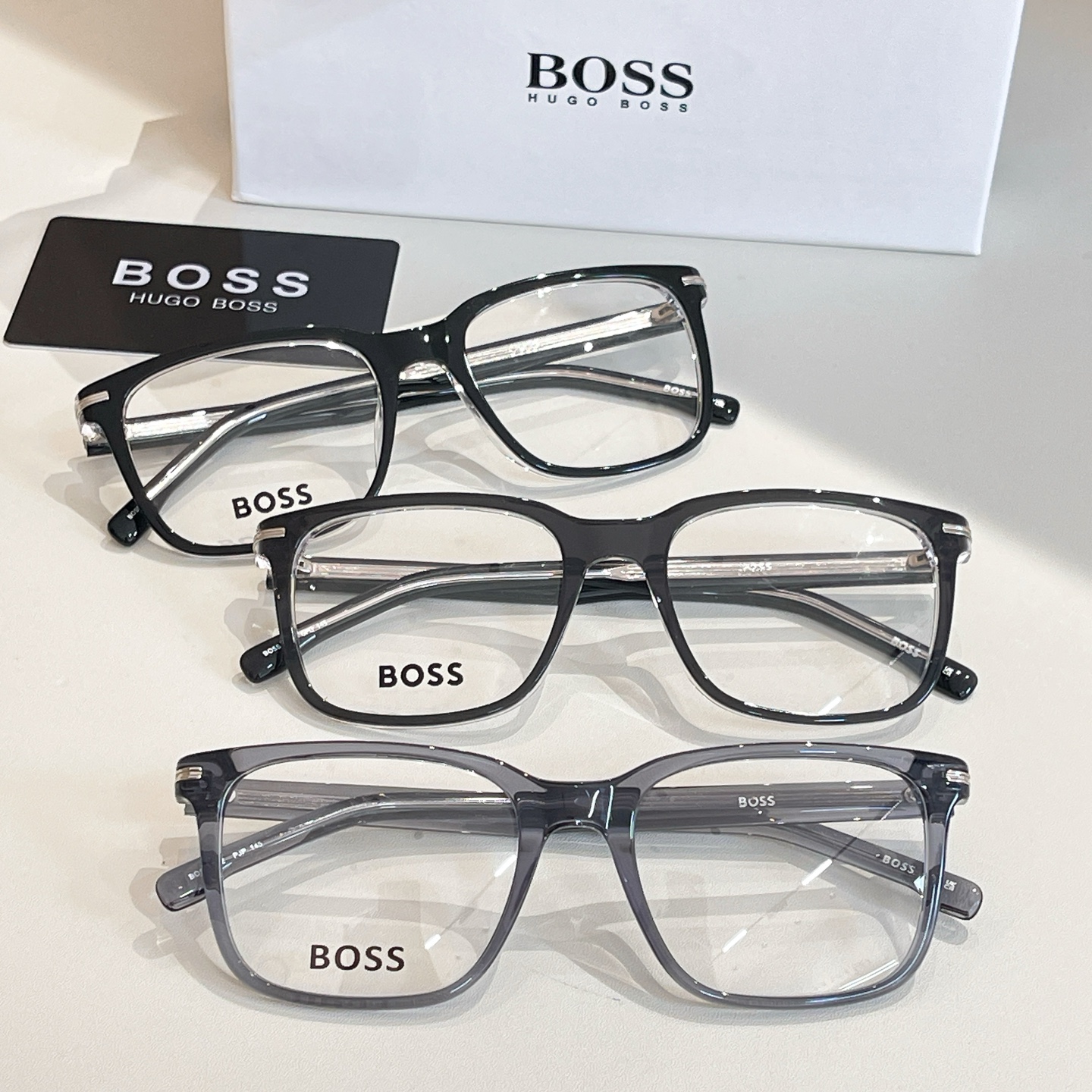 BOSS✨✨✨MODEL: 1602✨✨✨SIZE: 145✨✨✨原装货品～～