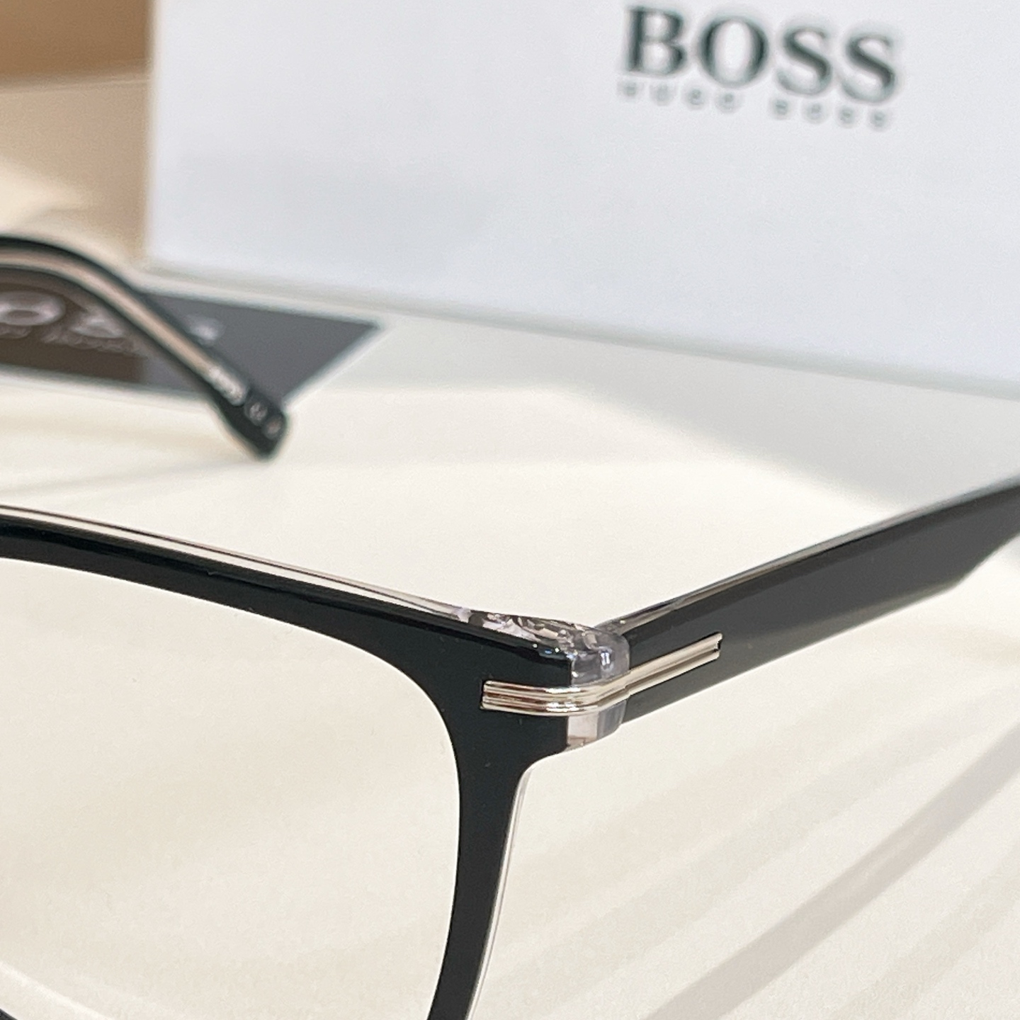 BOSS✨✨✨MODEL: 1602✨✨✨SIZE: 145✨✨✨原装货品～～