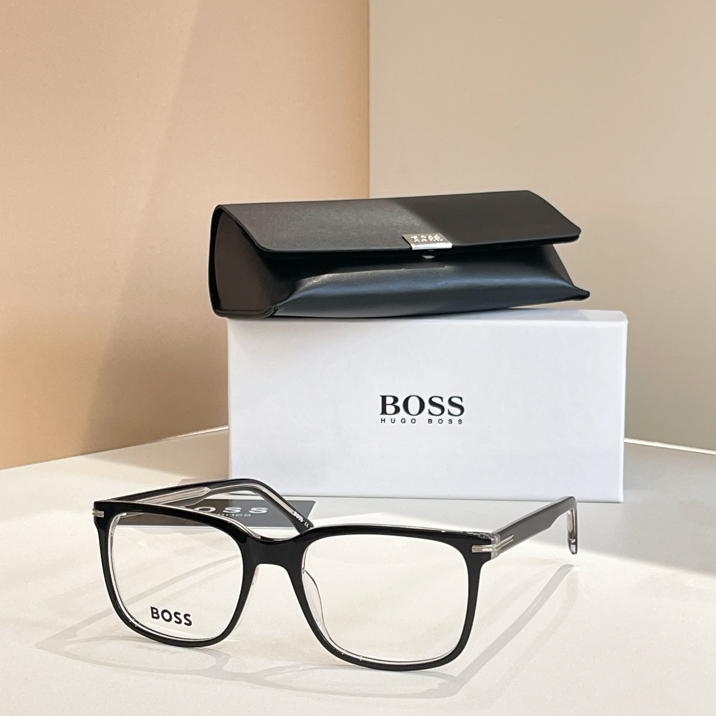 BOSS✨✨✨MODEL: 1602✨✨✨SIZE: 145✨✨✨原装货品～～