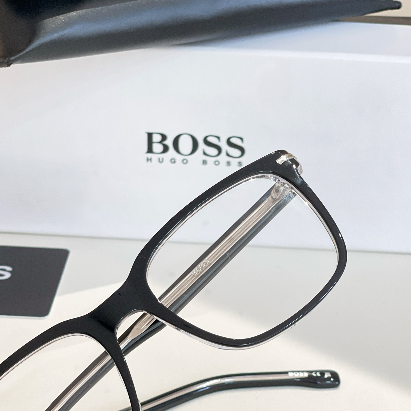 BOSS✨✨✨MODEL: 1602✨✨✨SIZE: 145✨✨✨原装货品～～