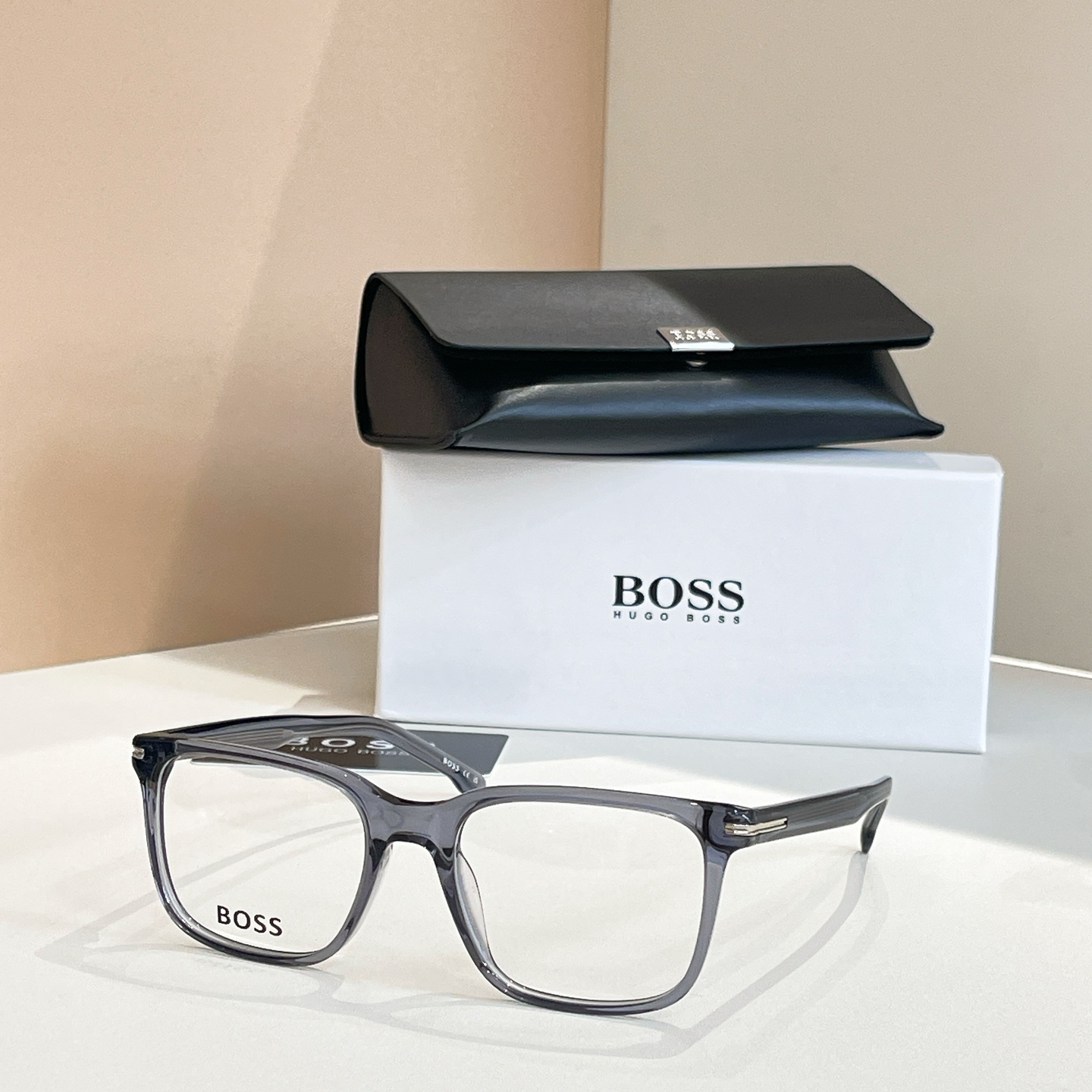 BOSS✨✨✨MODEL: 1602✨✨✨SIZE: 145✨✨✨原装货品～～