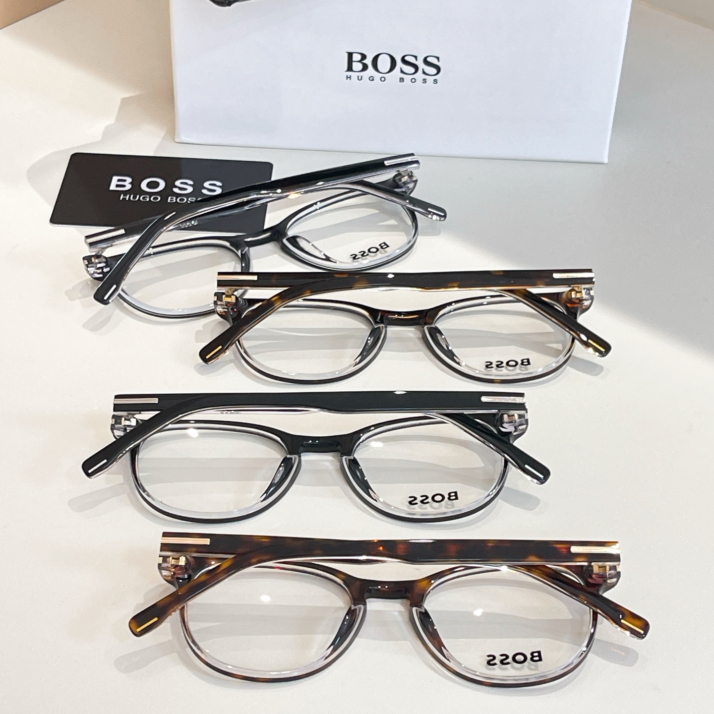 BOSS✨✨✨MODEL: 1601✨✨✨SIZE: 145✨✨✨原装货品～～