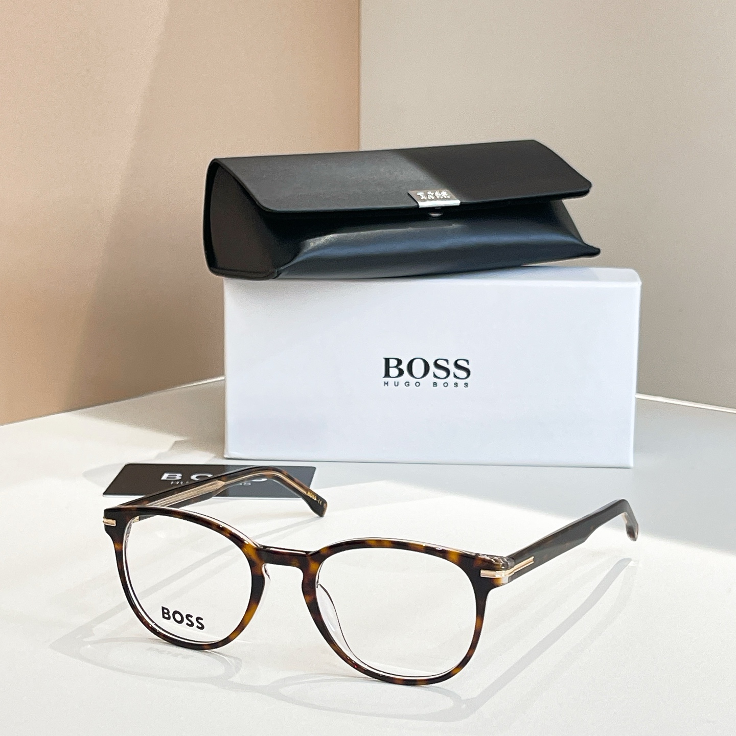 BOSS✨✨✨MODEL: 1601✨✨✨SIZE: 145✨✨✨原装货品～～