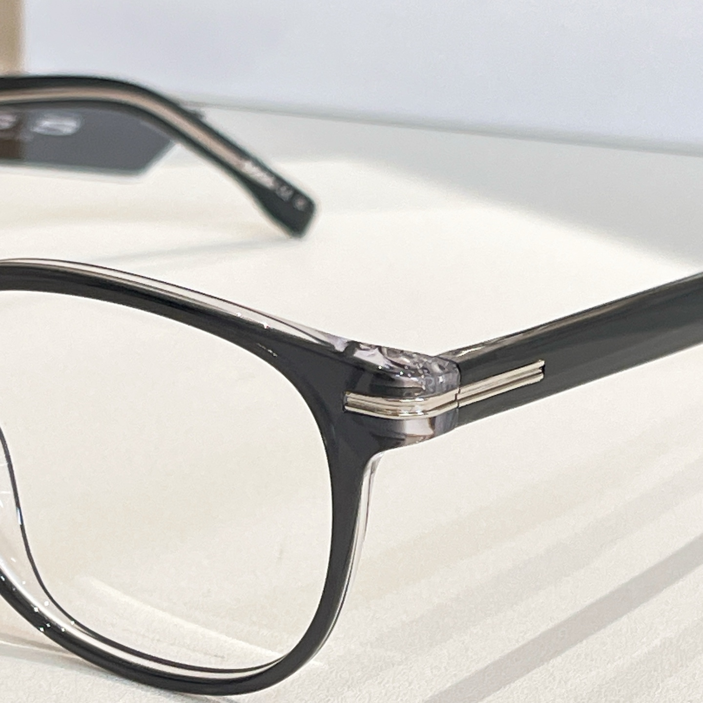 BOSS✨✨✨MODEL: 1601✨✨✨SIZE: 145✨✨✨原装货品～～