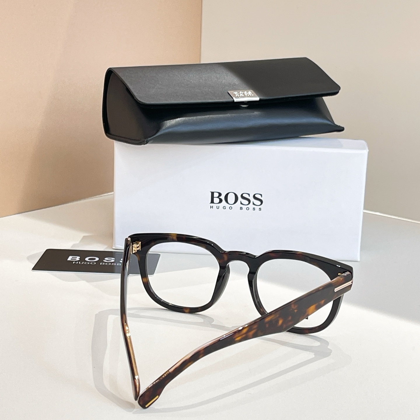 BOSS✨✨✨MODEL: 1719✨✨✨SIZE: 150✨✨✨原装货品～～