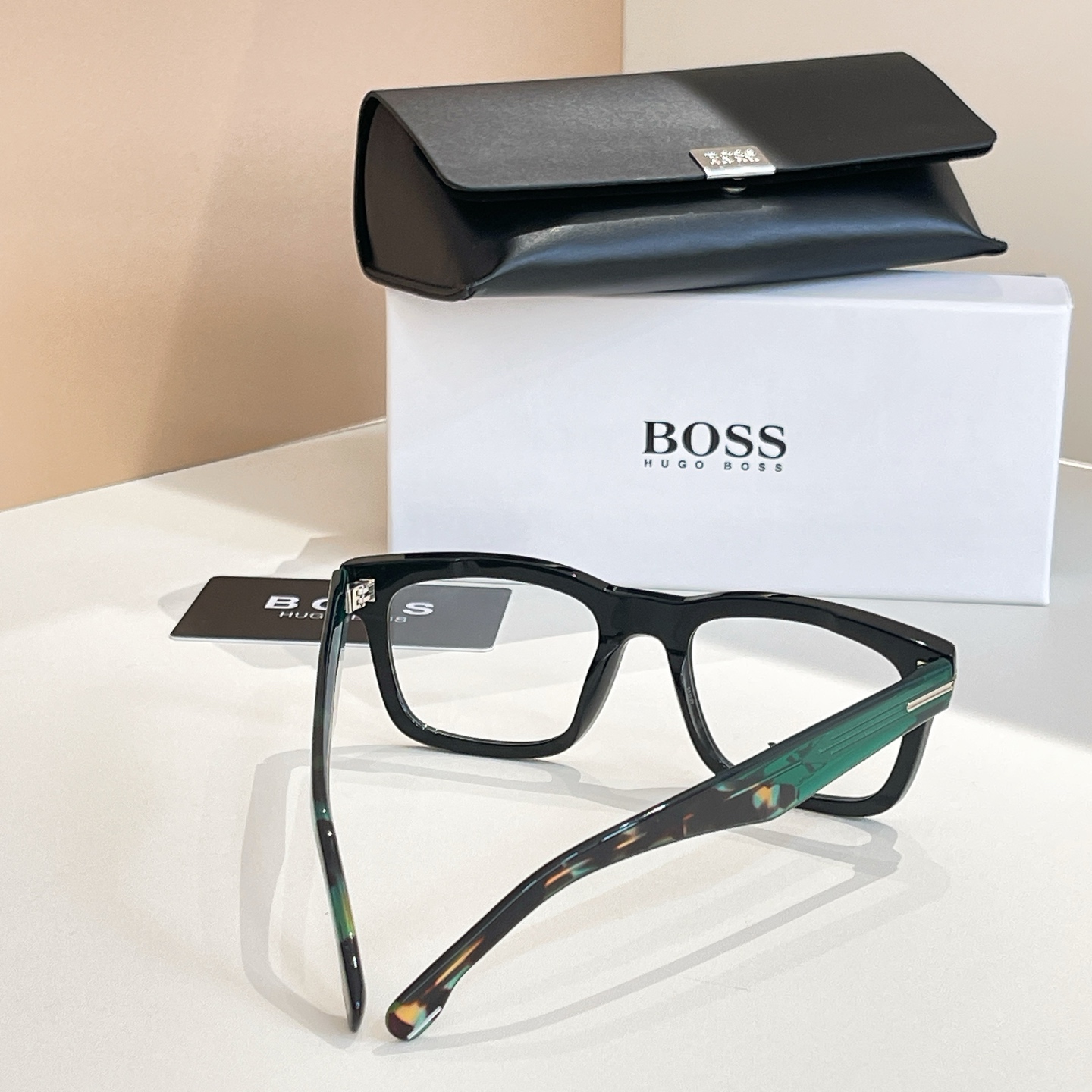 BOSS✨✨✨MODEL: 1720✨✨✨SIZE: 150✨✨✨原装货品～～