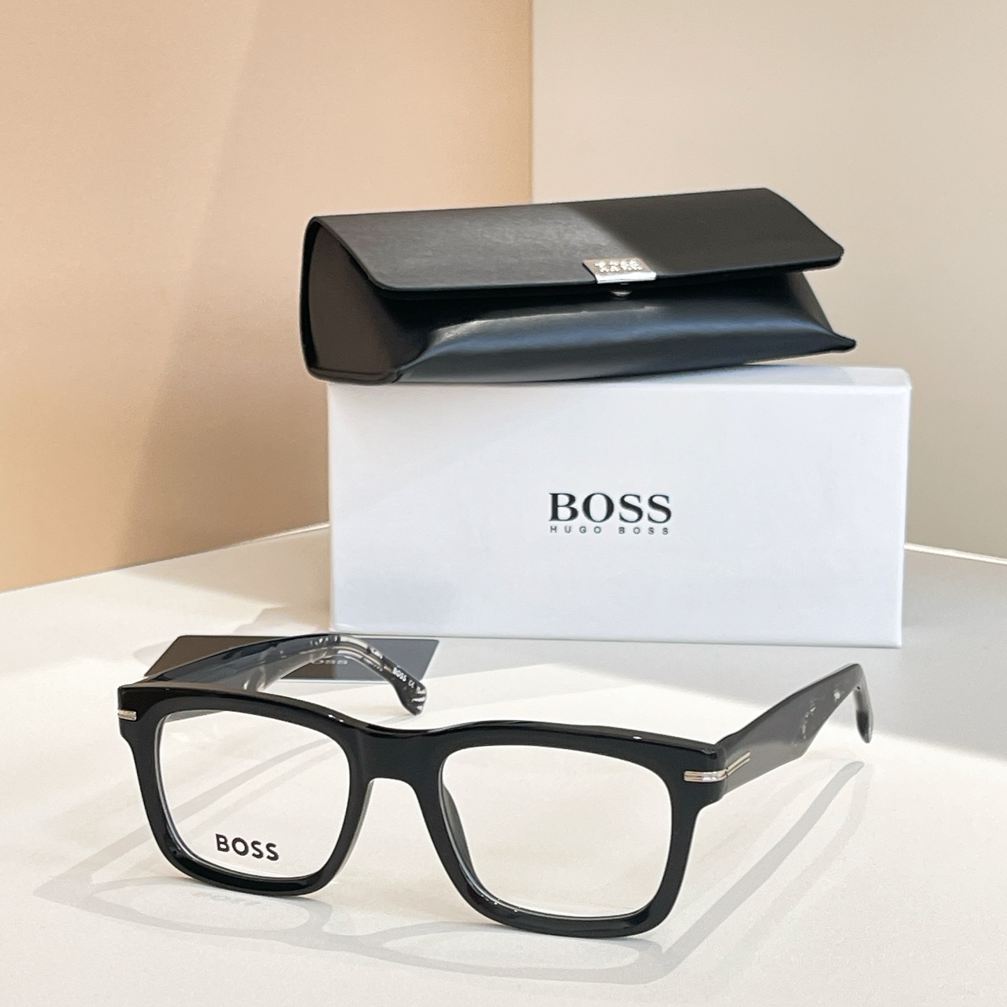 BOSS✨✨✨MODEL: 1720✨✨✨SIZE: 150✨✨✨原装货品～～