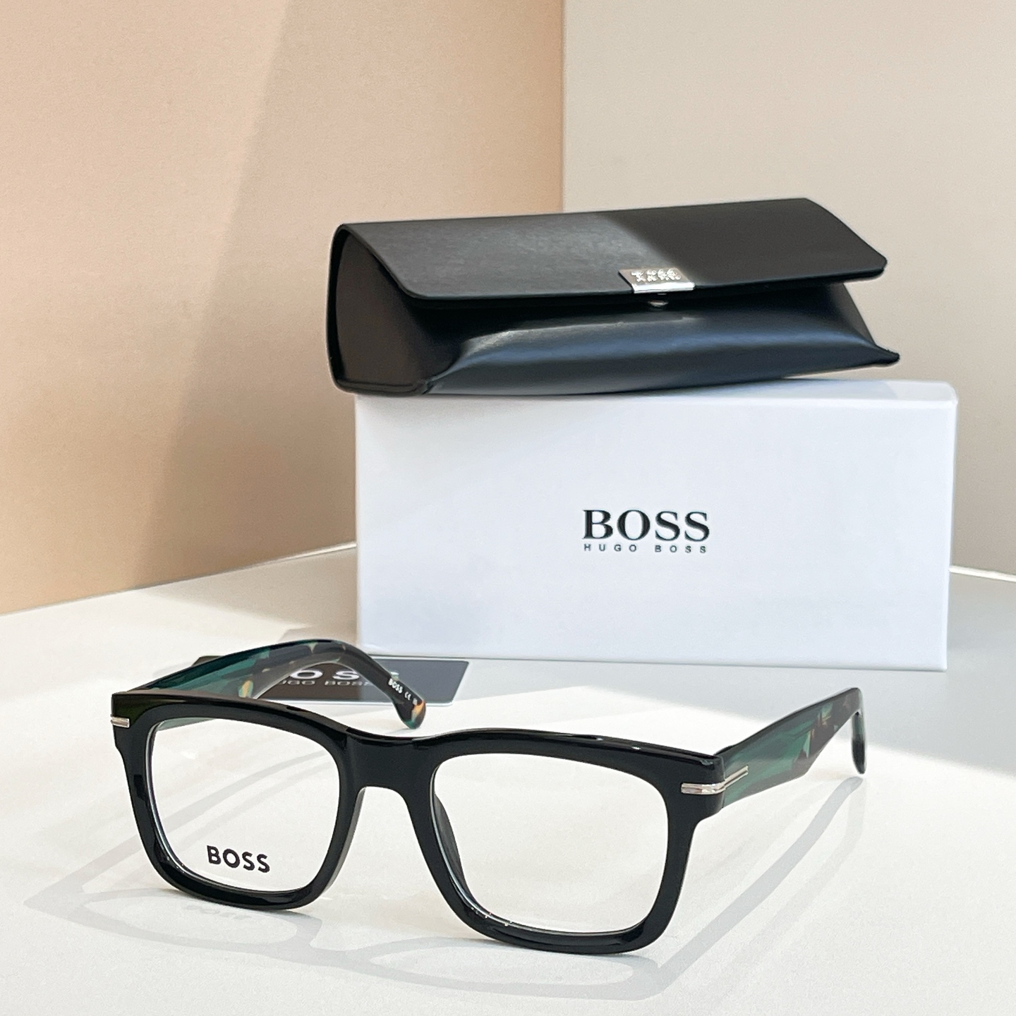 BOSS✨✨✨MODEL: 1720✨✨✨SIZE: 150✨✨✨原装货品～～