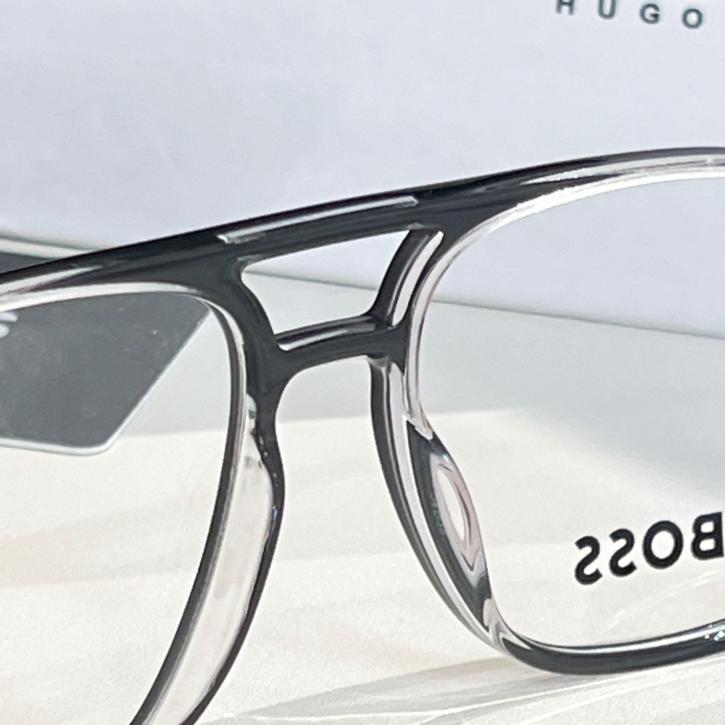 BOSS✨✨✨MODEL: 1600✨✨✨SIZE: 145✨✨✨原装货品～～