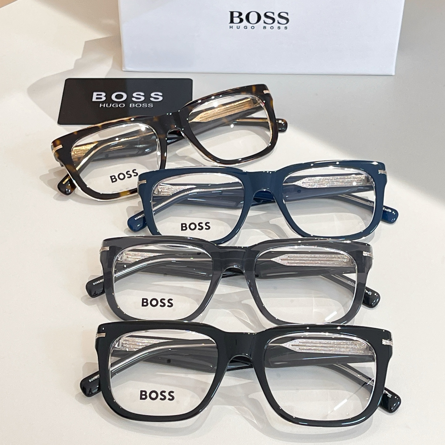 BOSS✨✨✨MODEL: 1746/S✨✨✨SIZE: 55口19-145✨✨✨原装货品～～