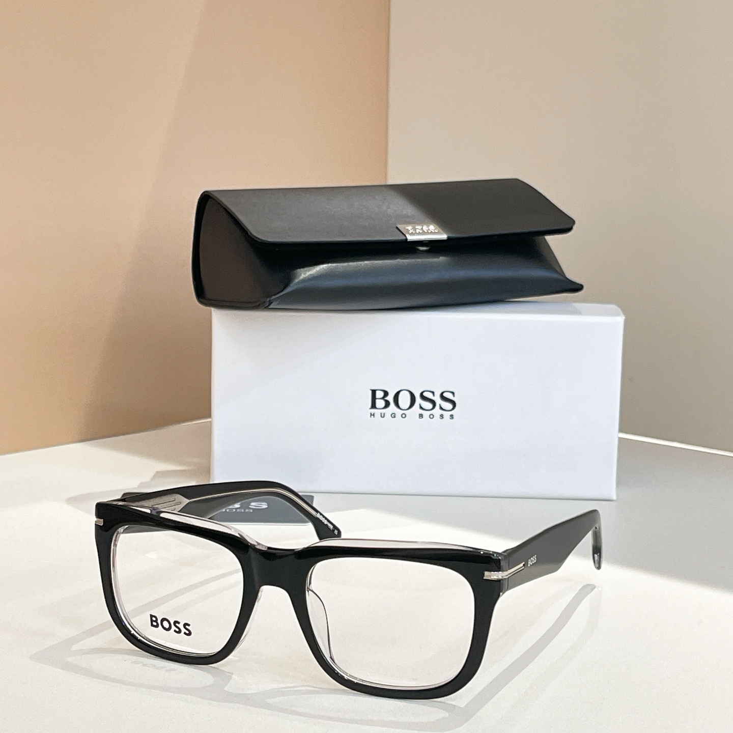 BOSS✨✨✨MODEL: 1746/S✨✨✨SIZE: 55口19-145✨✨✨原装货品～～