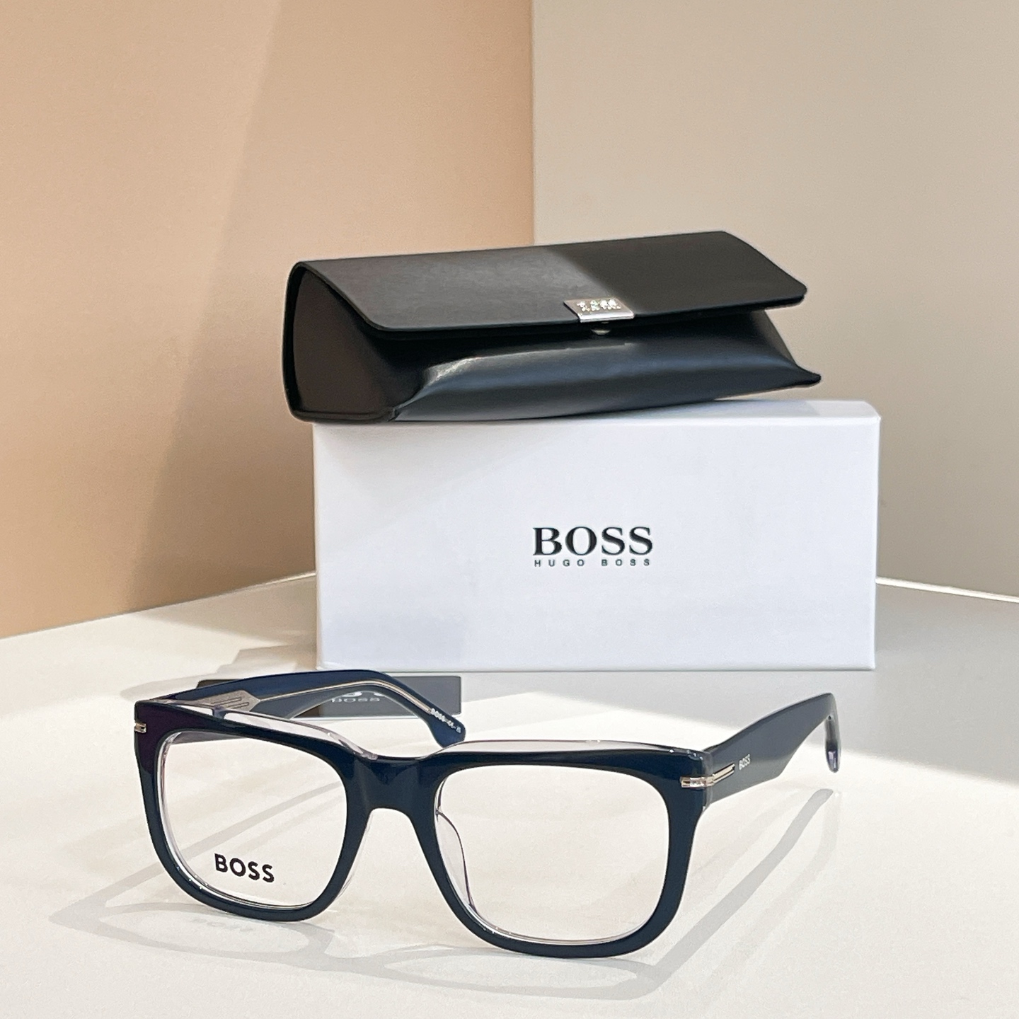 BOSS✨✨✨MODEL: 1746/S✨✨✨SIZE: 55口19-145✨✨✨原装货品～～