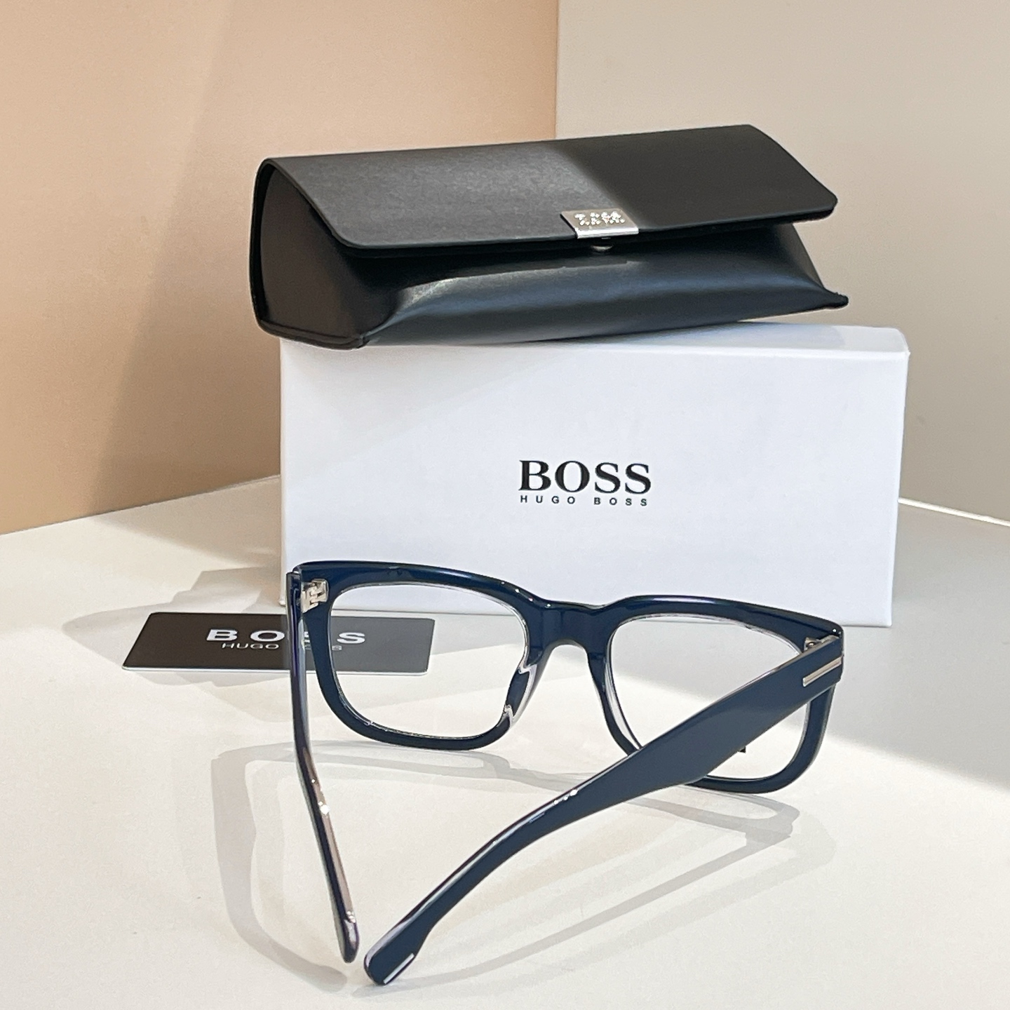 BOSS✨✨✨MODEL: 1746/S✨✨✨SIZE: 55口19-145✨✨✨原装货品～～