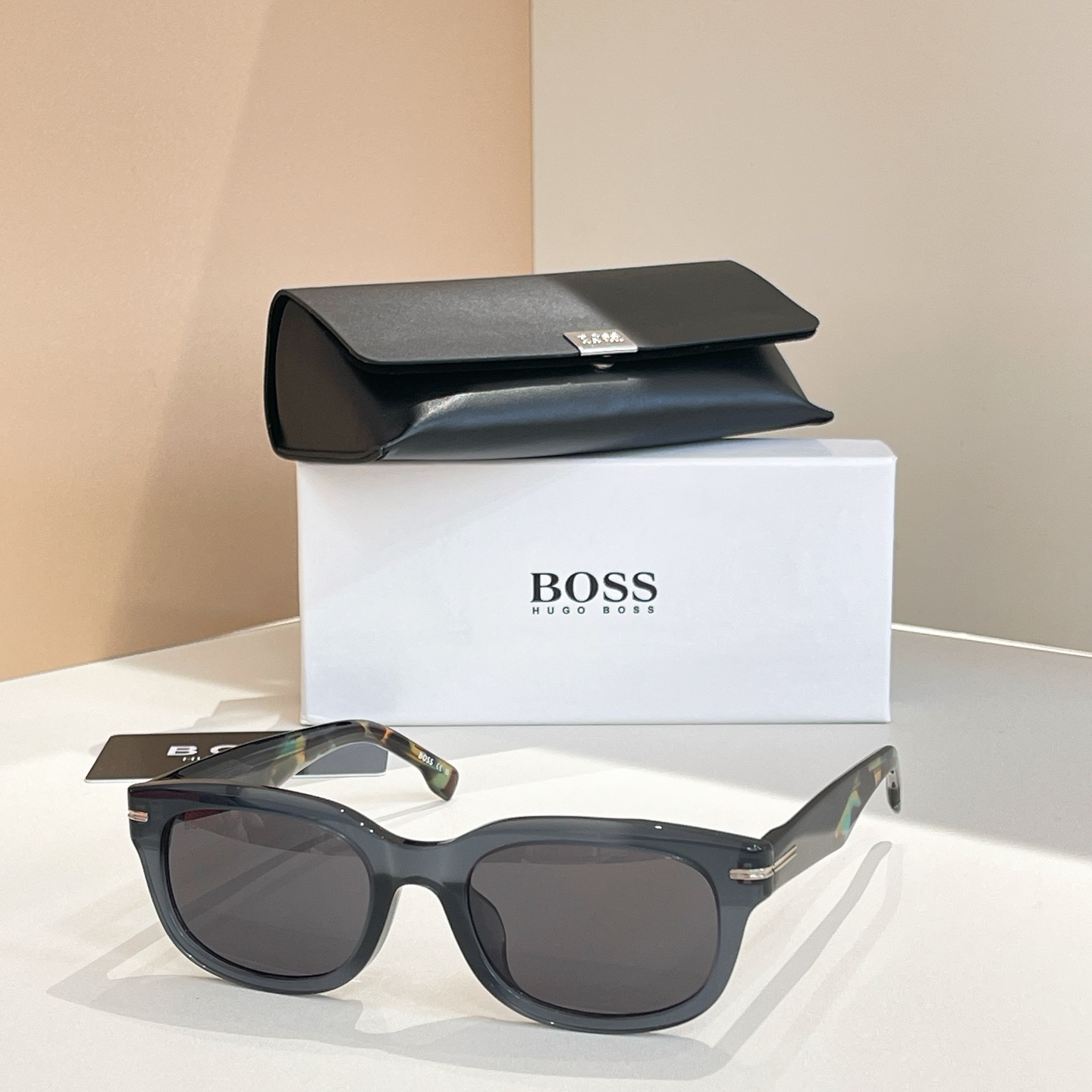 BOSS✨✨✨MODEL: 1739/S✨✨✨SIZE: 150✨✨✨原装货品～～