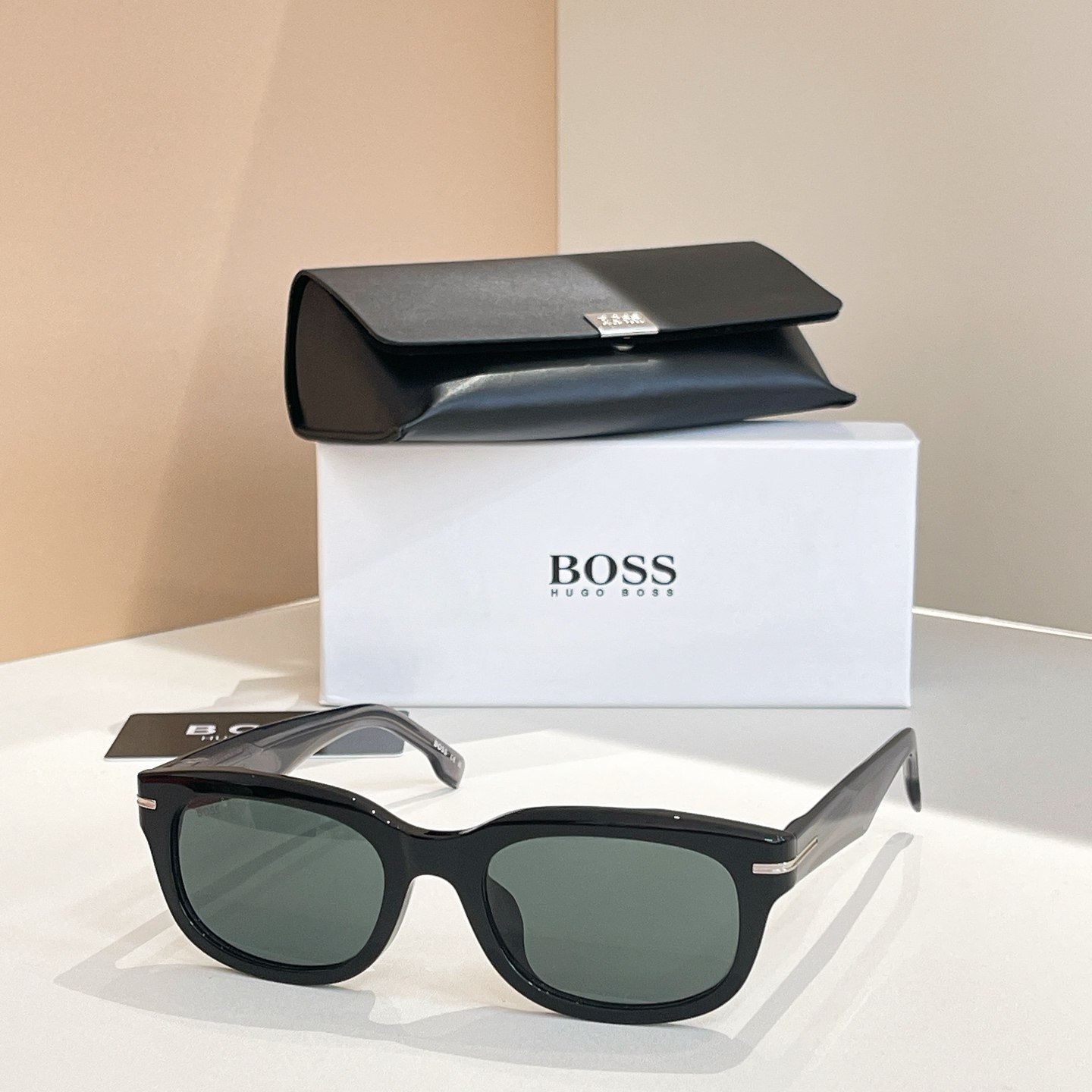 BOSS✨✨✨MODEL: 1739/S✨✨✨SIZE: 150✨✨✨原装货品～～