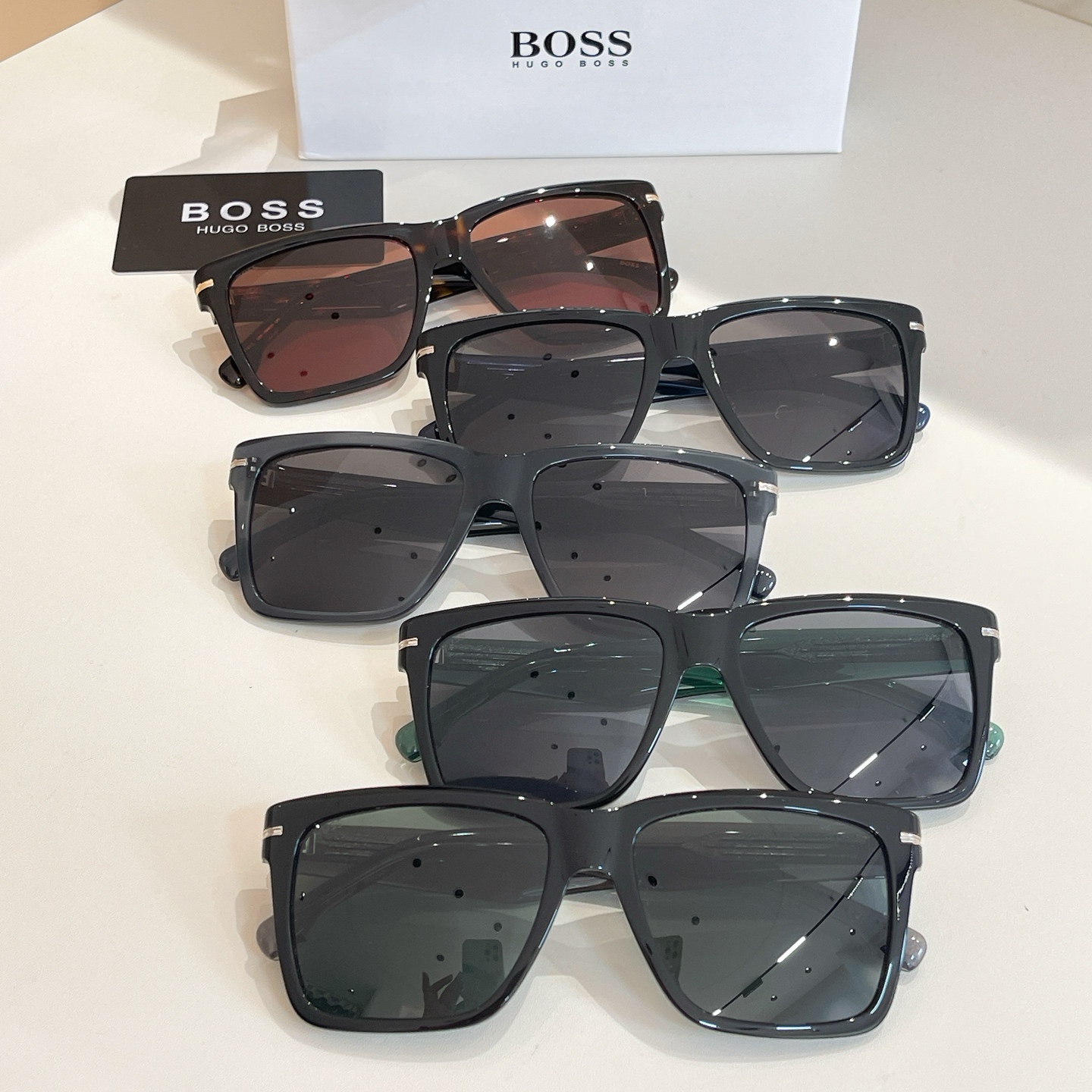 BOSS✨✨✨MODEL: 1745/S✨✨✨SIZE: 50口21-145✨✨✨原装货品～～