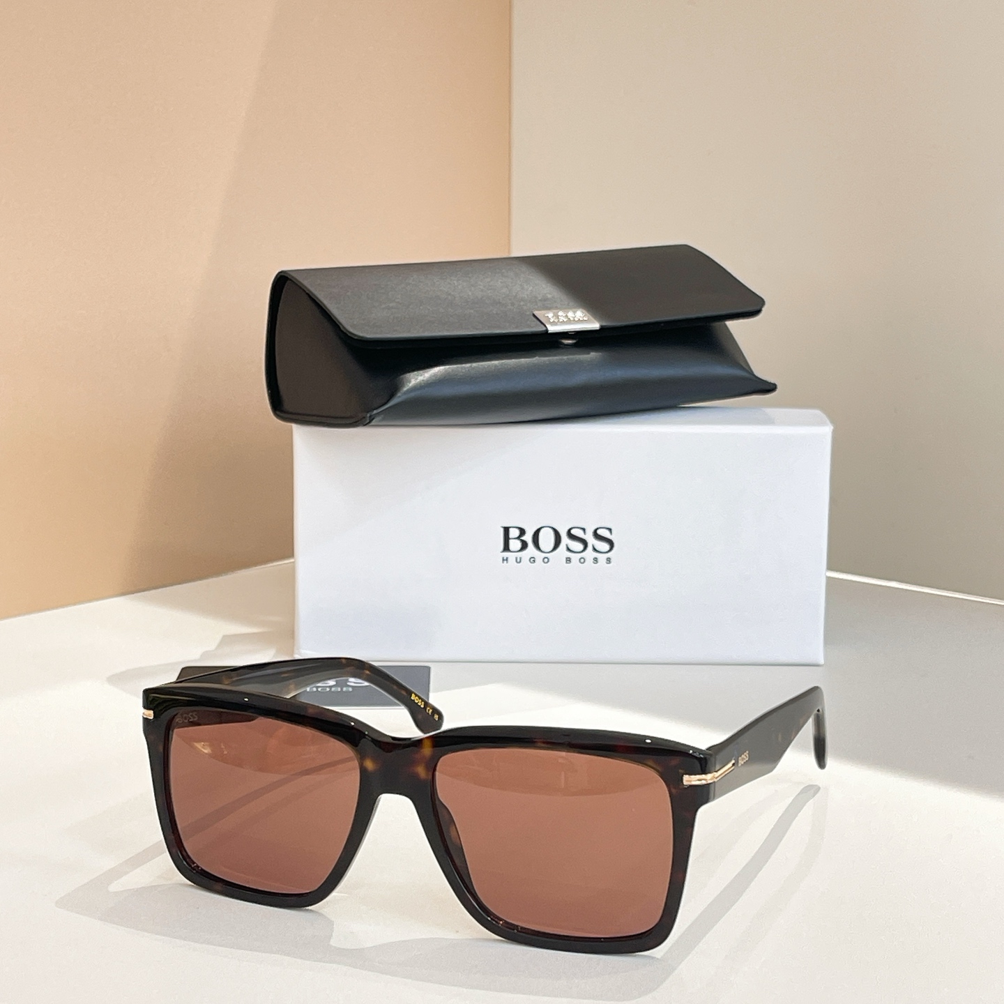 BOSS✨✨✨MODEL: 1745/S✨✨✨SIZE: 50口21-145✨✨✨原装货品～～