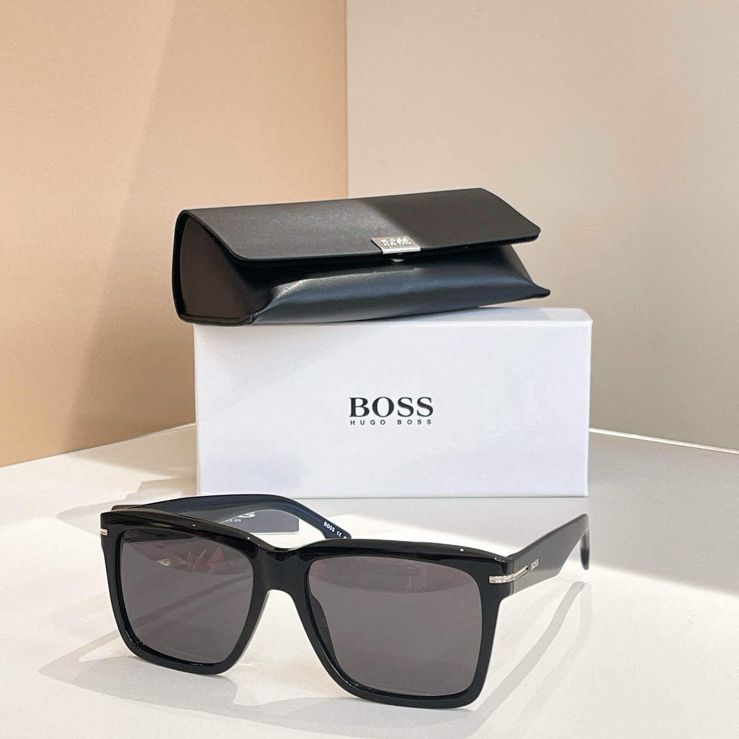 BOSS✨✨✨MODEL: 1745/S✨✨✨SIZE: 50口21-145✨✨✨原装货品～～