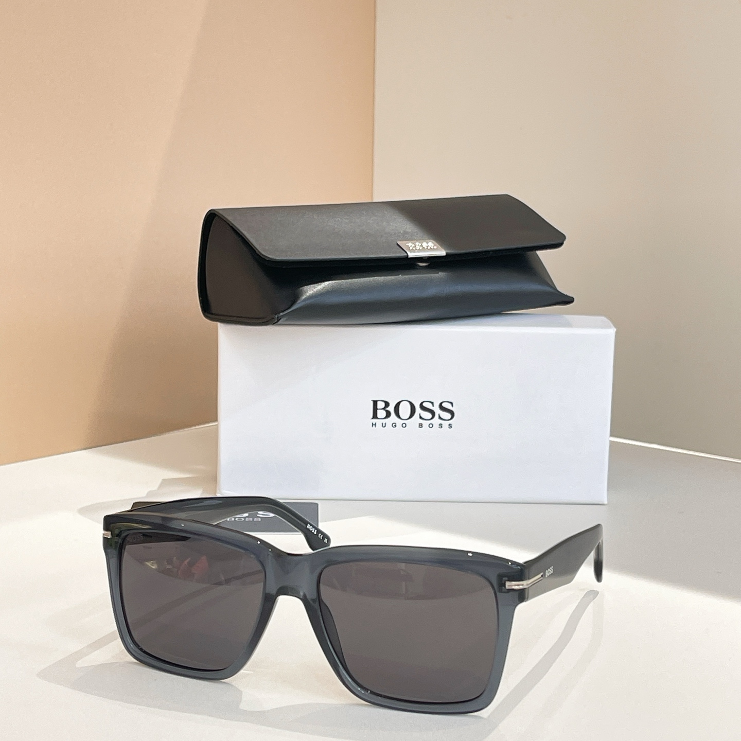 BOSS✨✨✨MODEL: 1745/S✨✨✨SIZE: 50口21-145✨✨✨原装货品～～